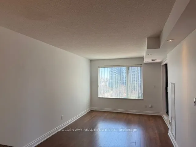 233 South Park Road, #501