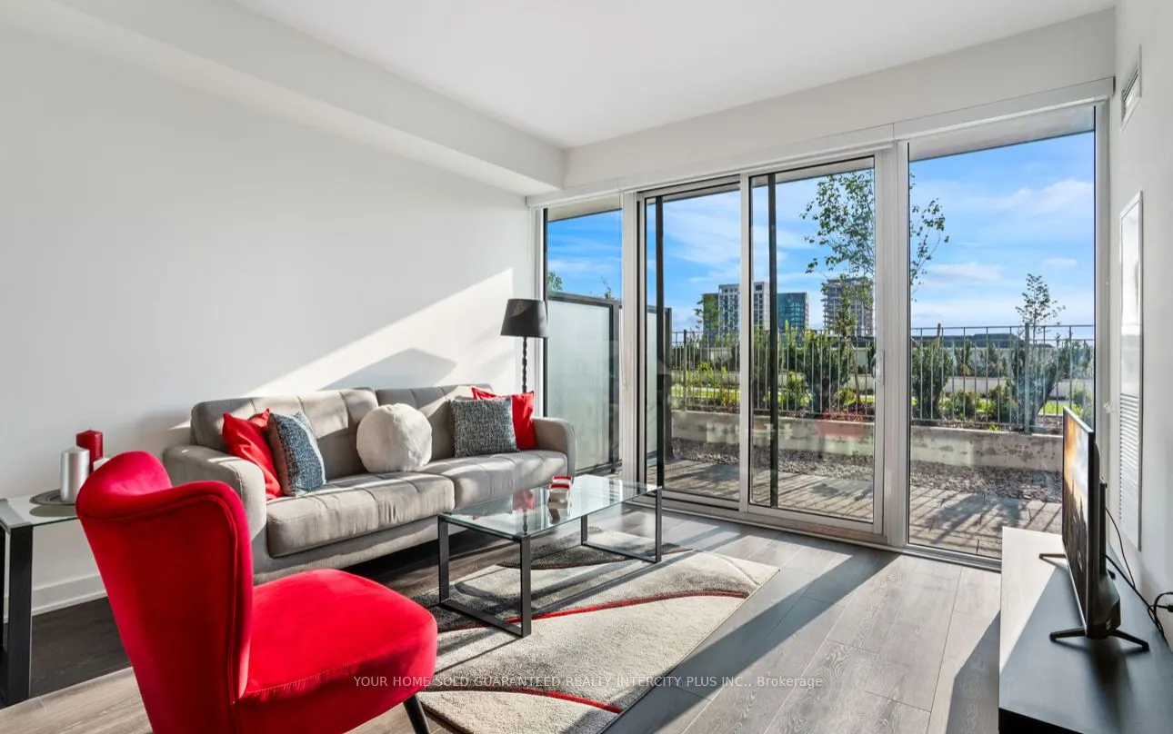 85 Oneida Crescent, #303