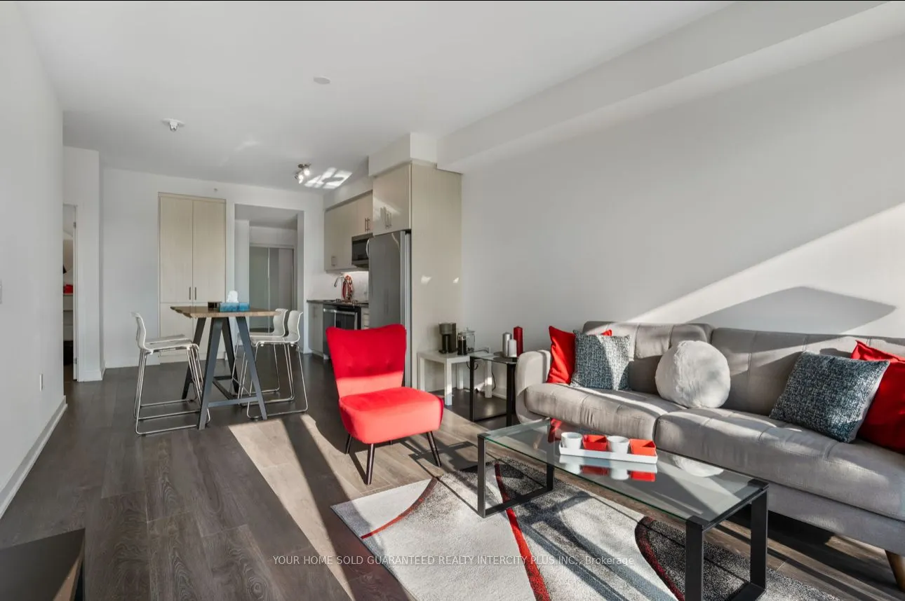 85 Oneida Crescent, #303