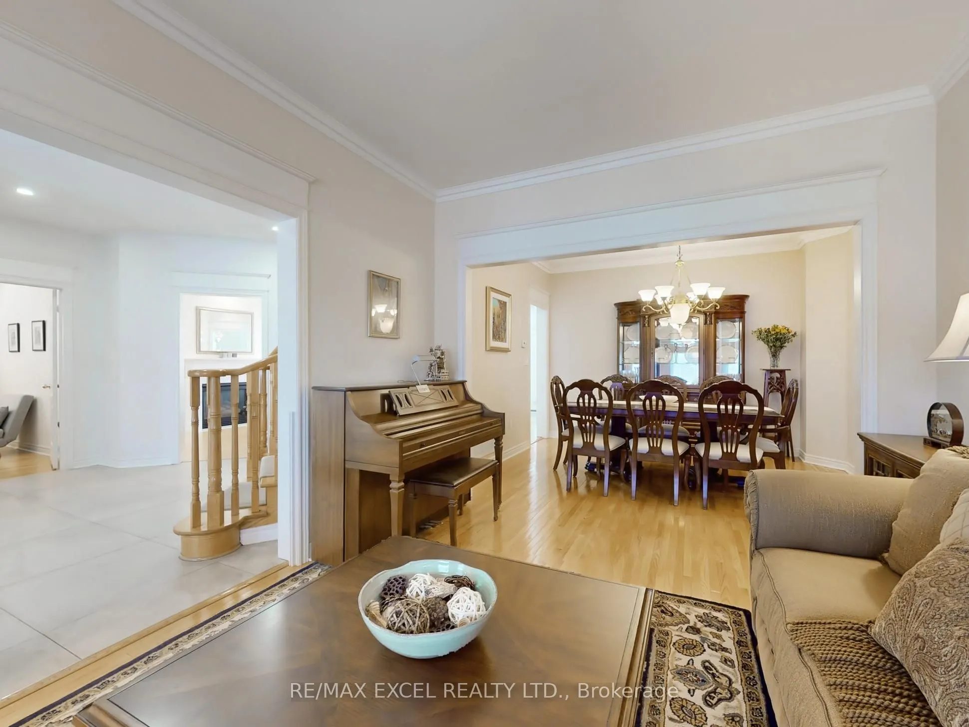 78 Shaftsbury Avenue