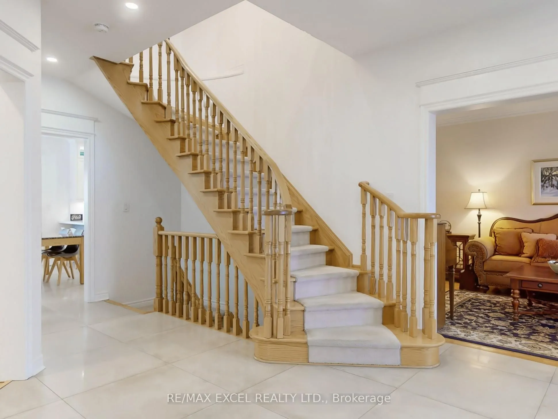 78 Shaftsbury Avenue