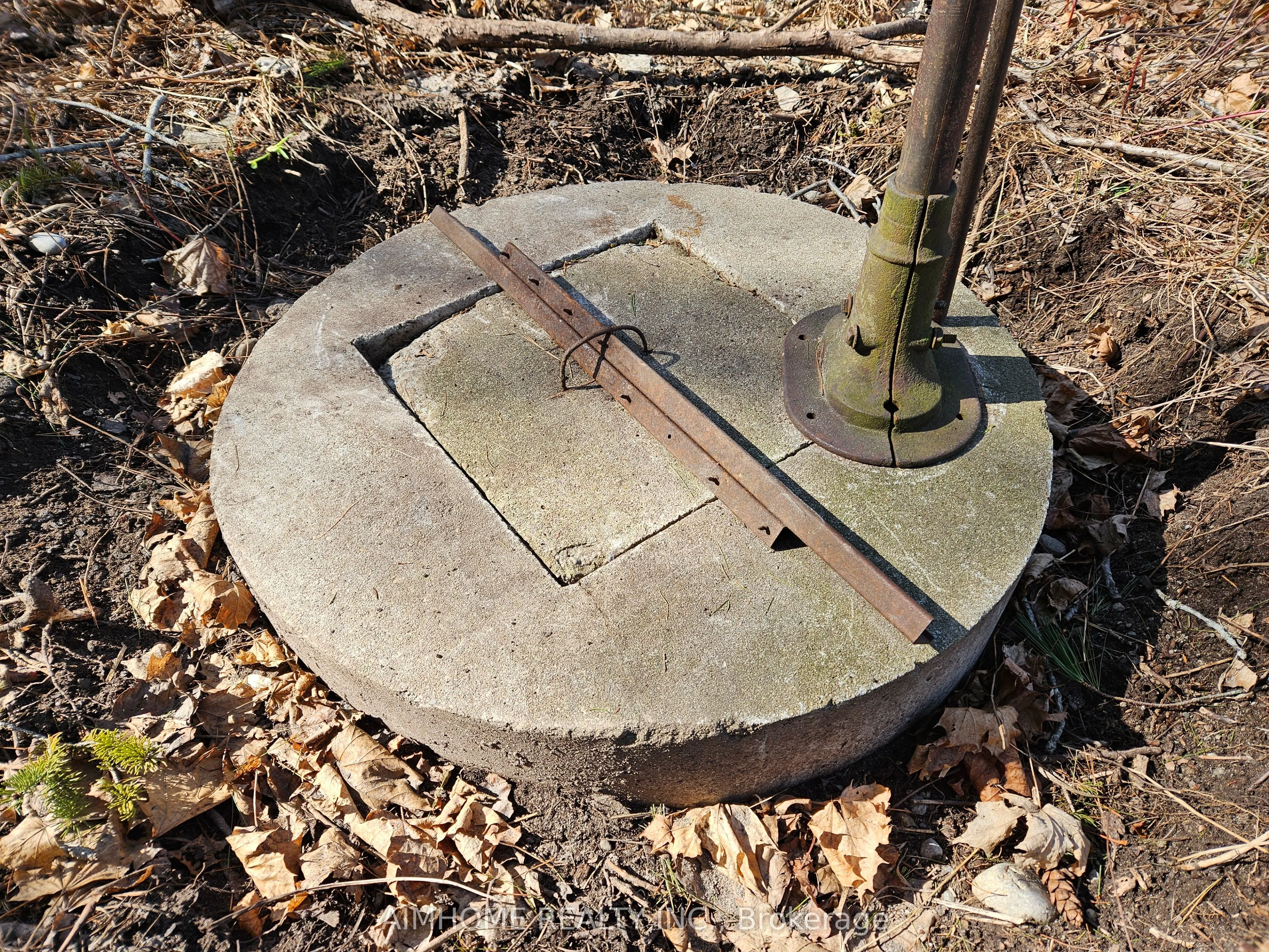 10400 and 10800 6th Concession