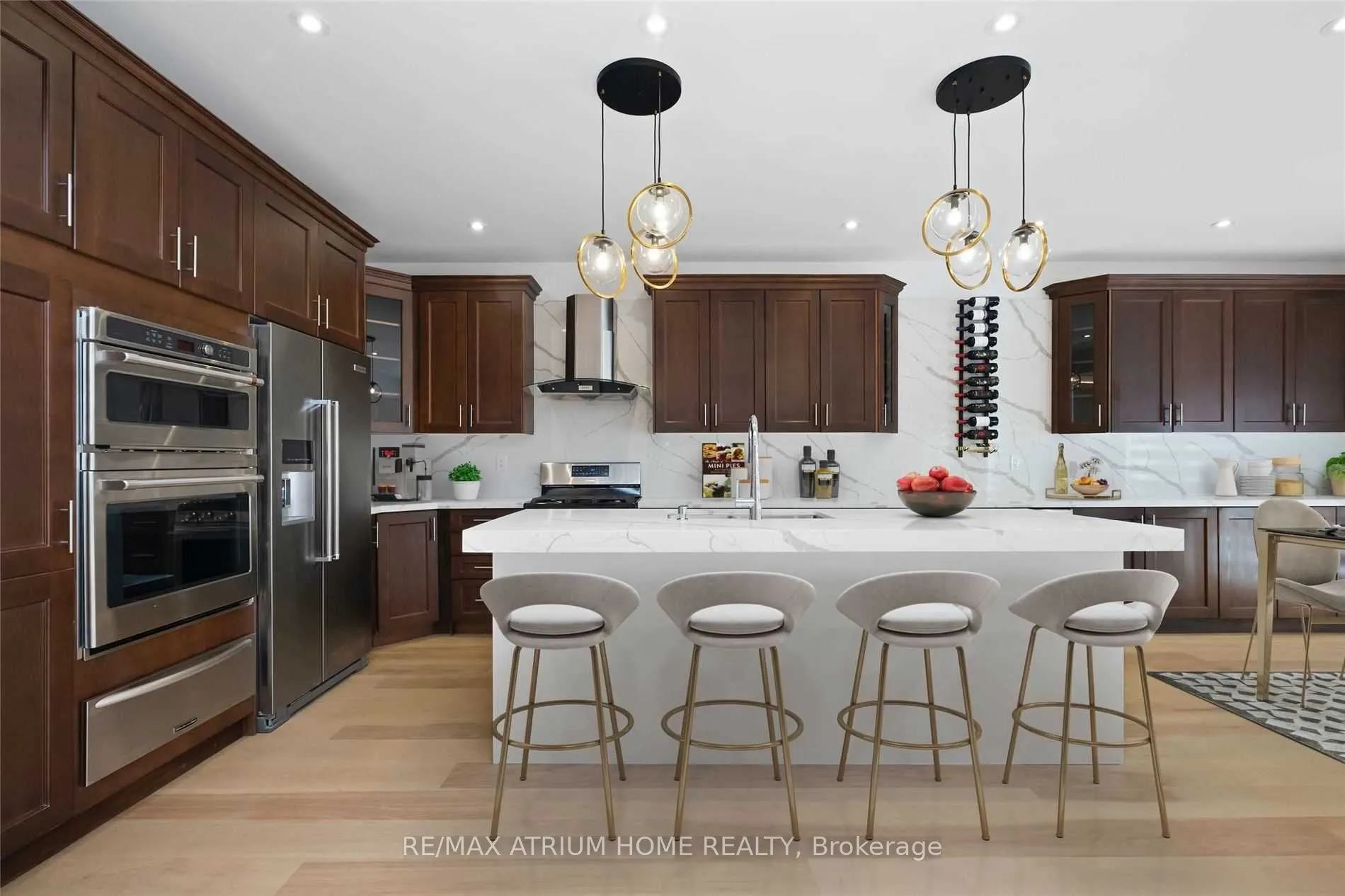 162 Bathurst Glen Drive