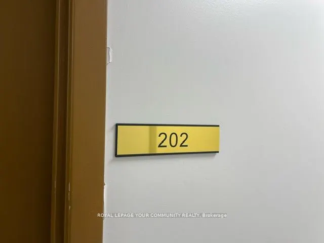 107 Holland Street E, #202