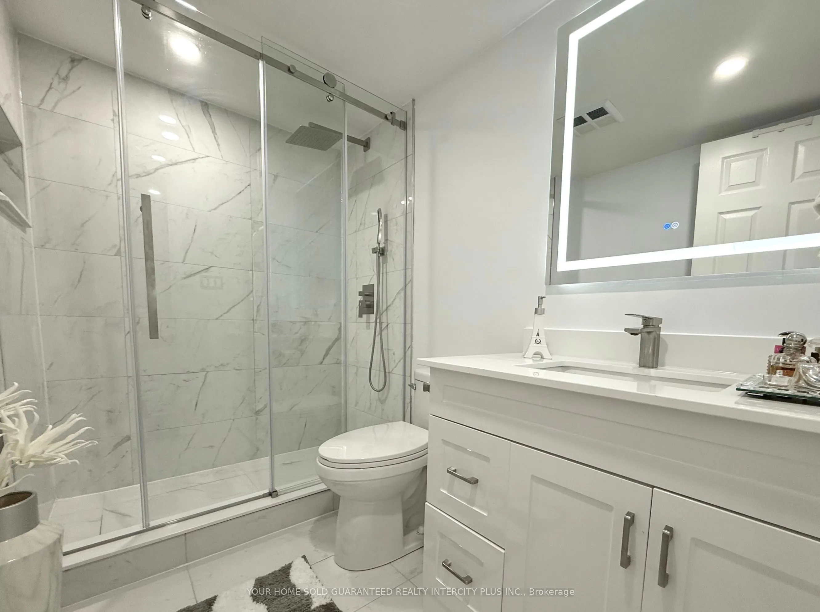 121 Woodbridge Avenue, #313