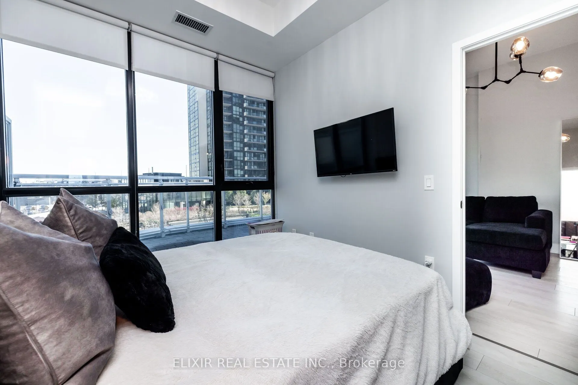 2916 Highway 7, #201