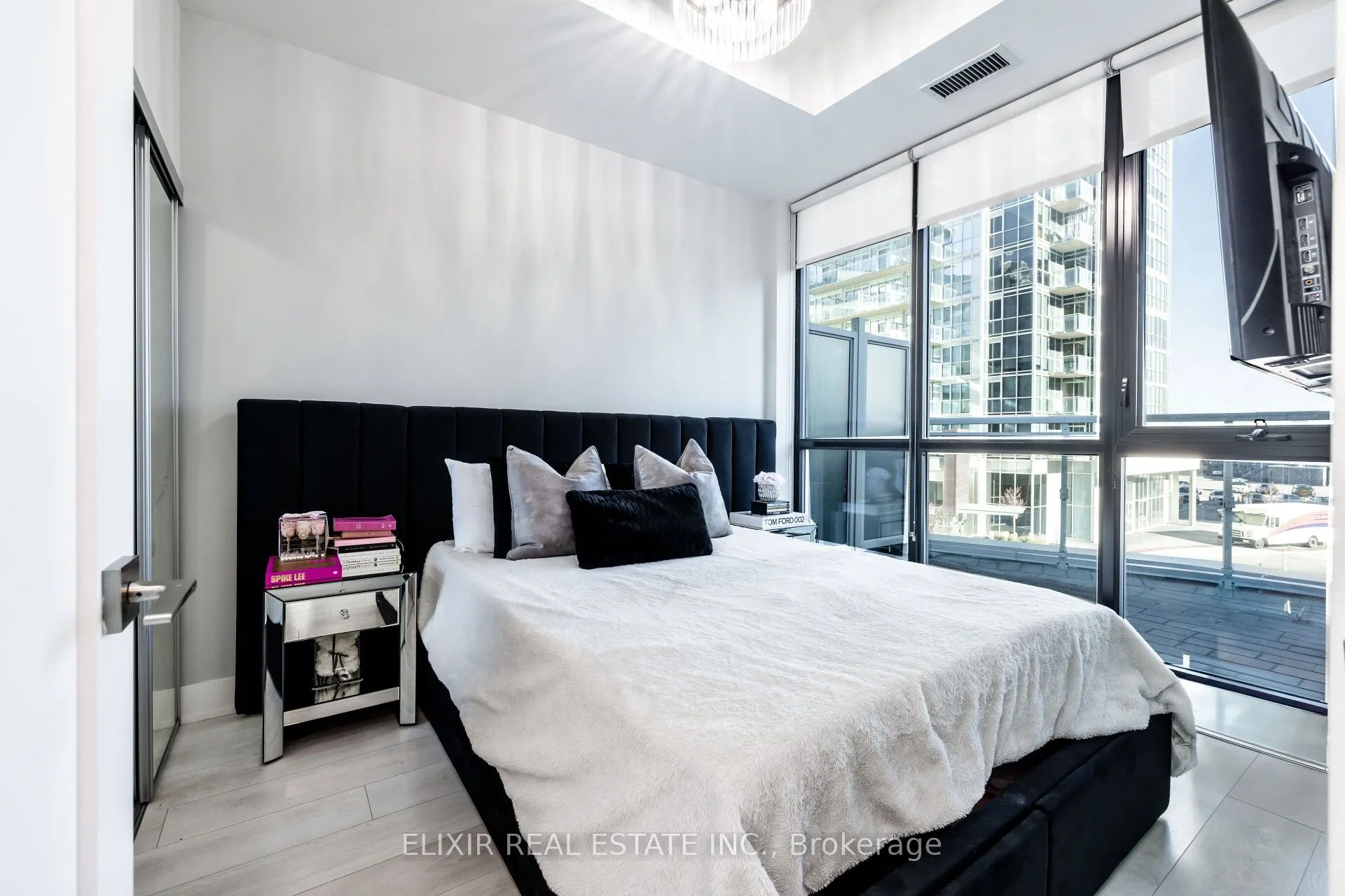 2916 Highway 7, #201