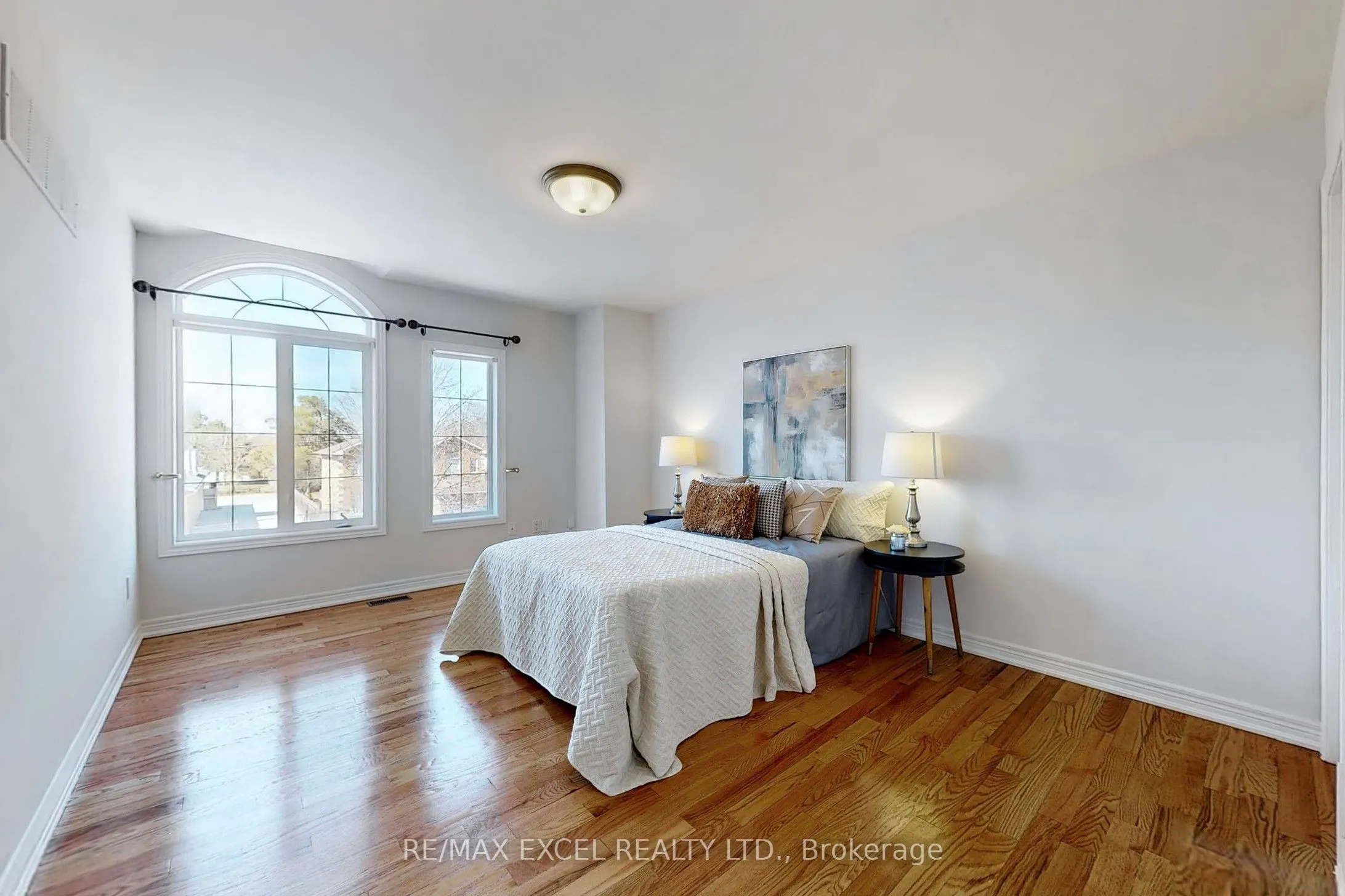 25 Oak Avenue