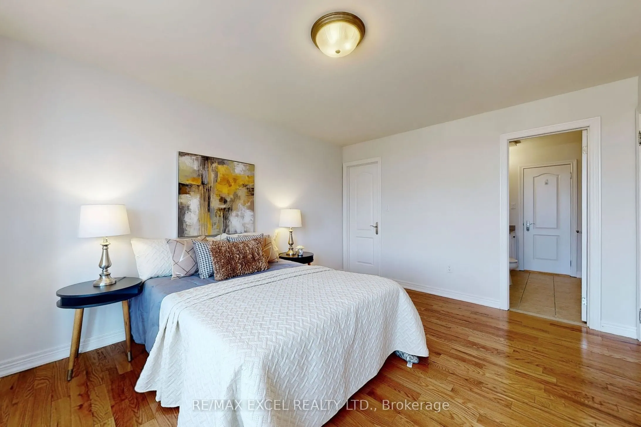 25 Oak Avenue