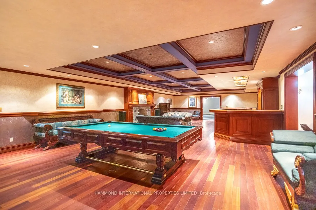 76 Quail Run Boulevard