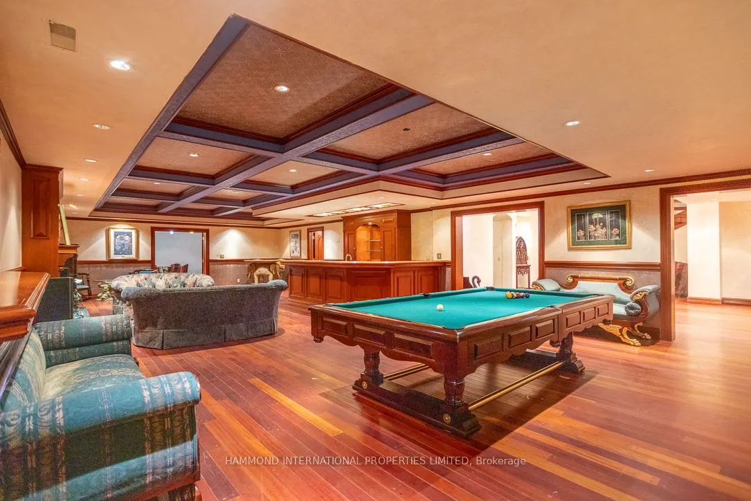 76 Quail Run Boulevard