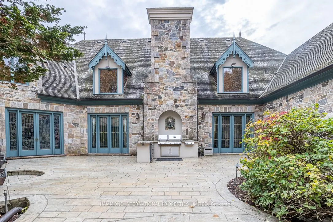 76 Quail Run Boulevard