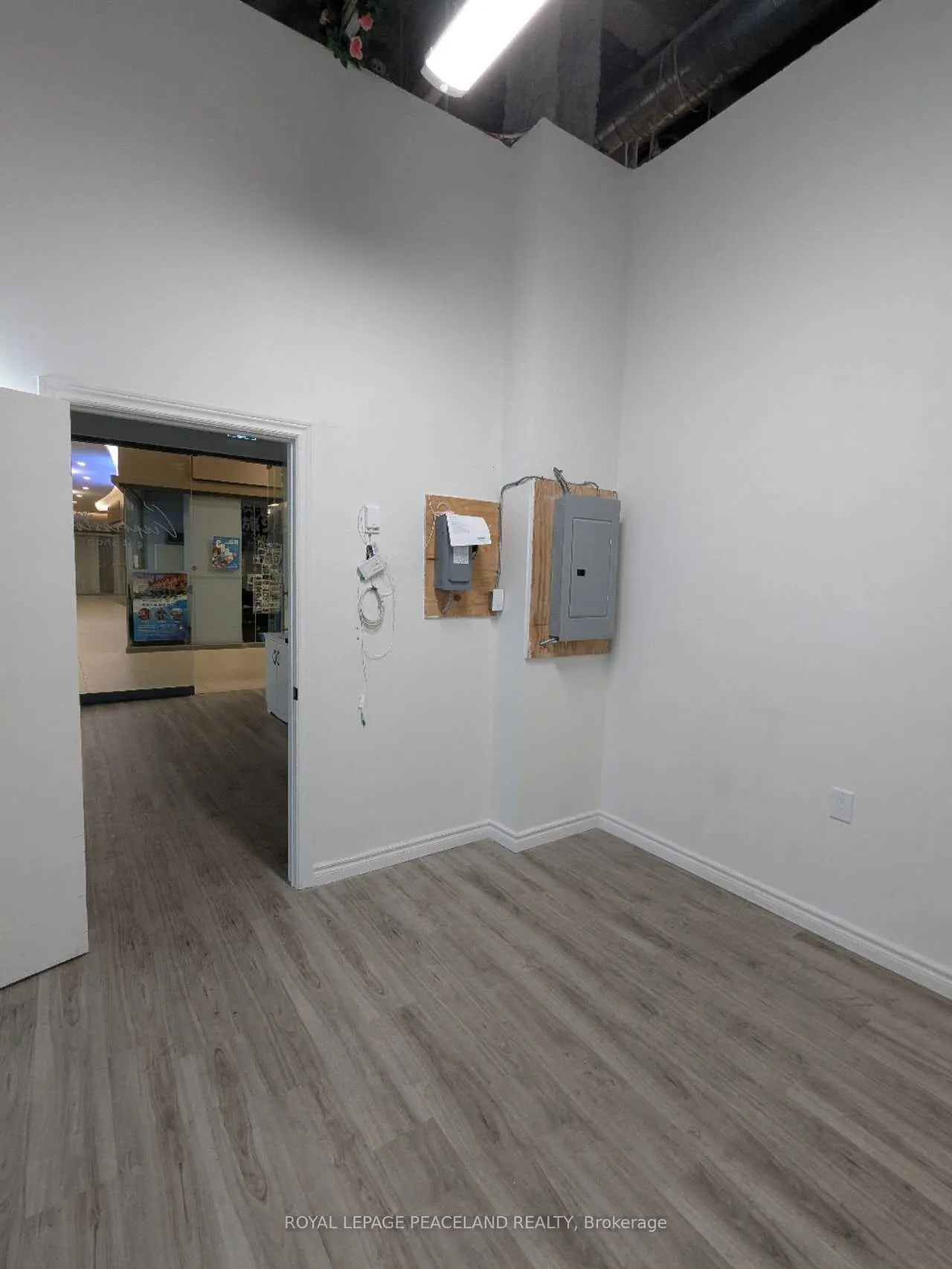 9390 Woodbine Avenue, #2E9