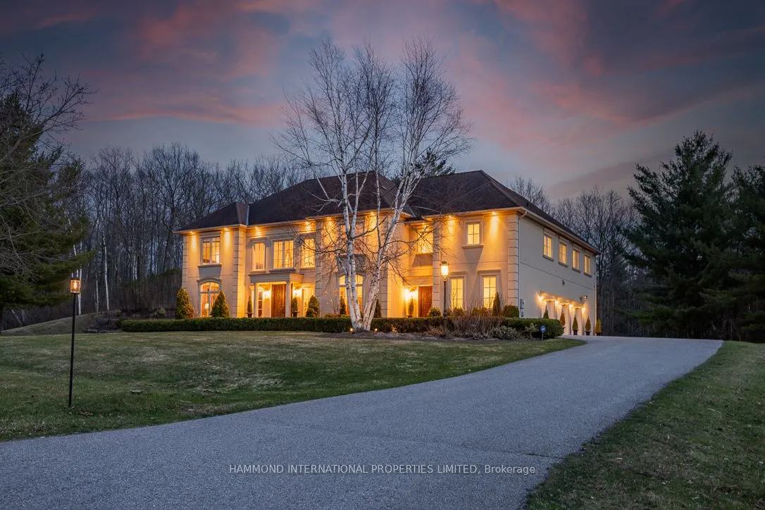 65 Kingswood Drive