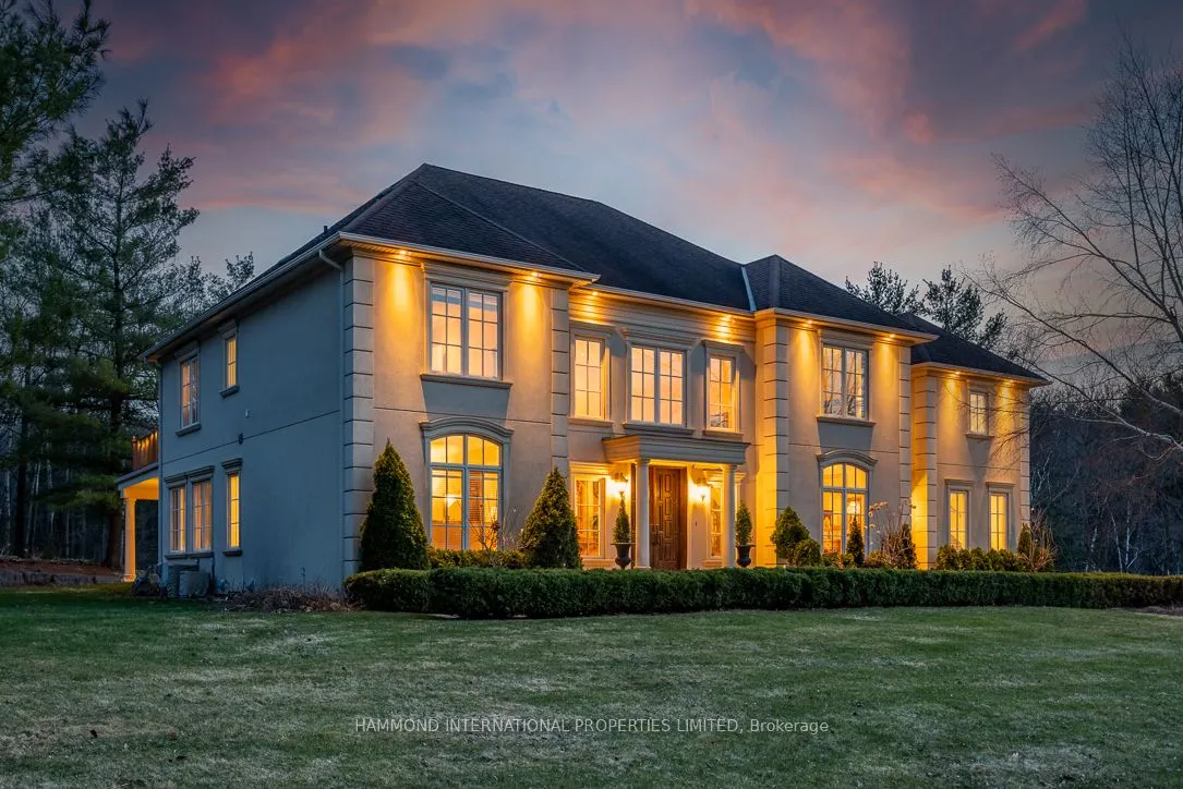 65 Kingswood Drive