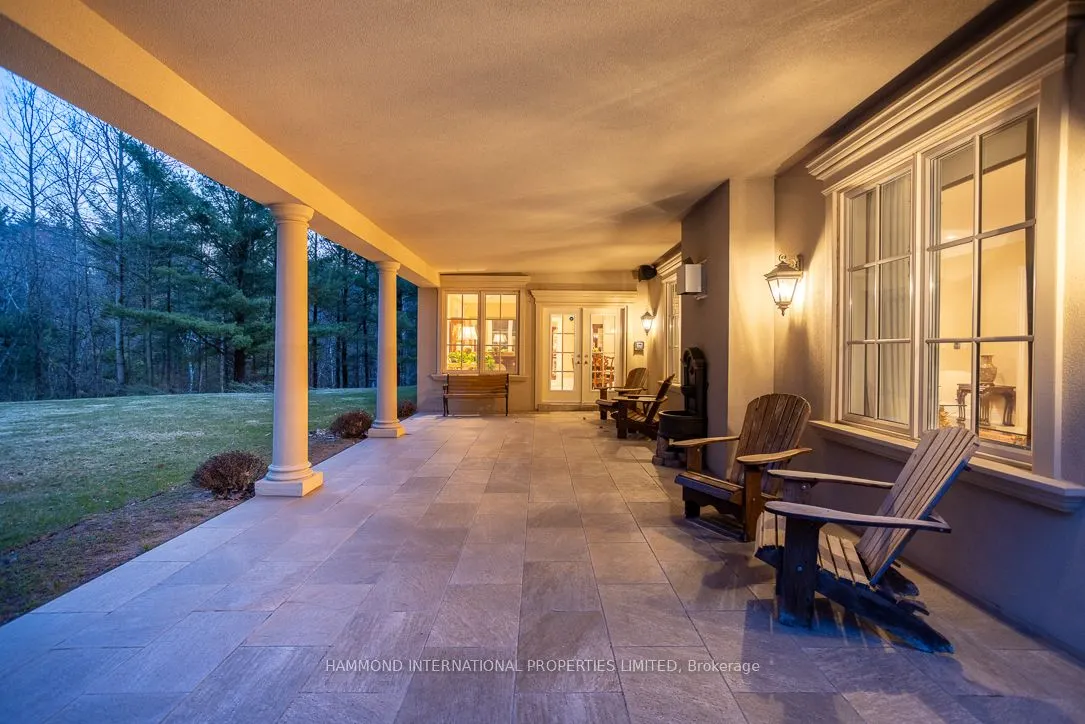 65 Kingswood Drive