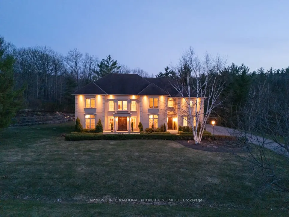 65 Kingswood Drive
