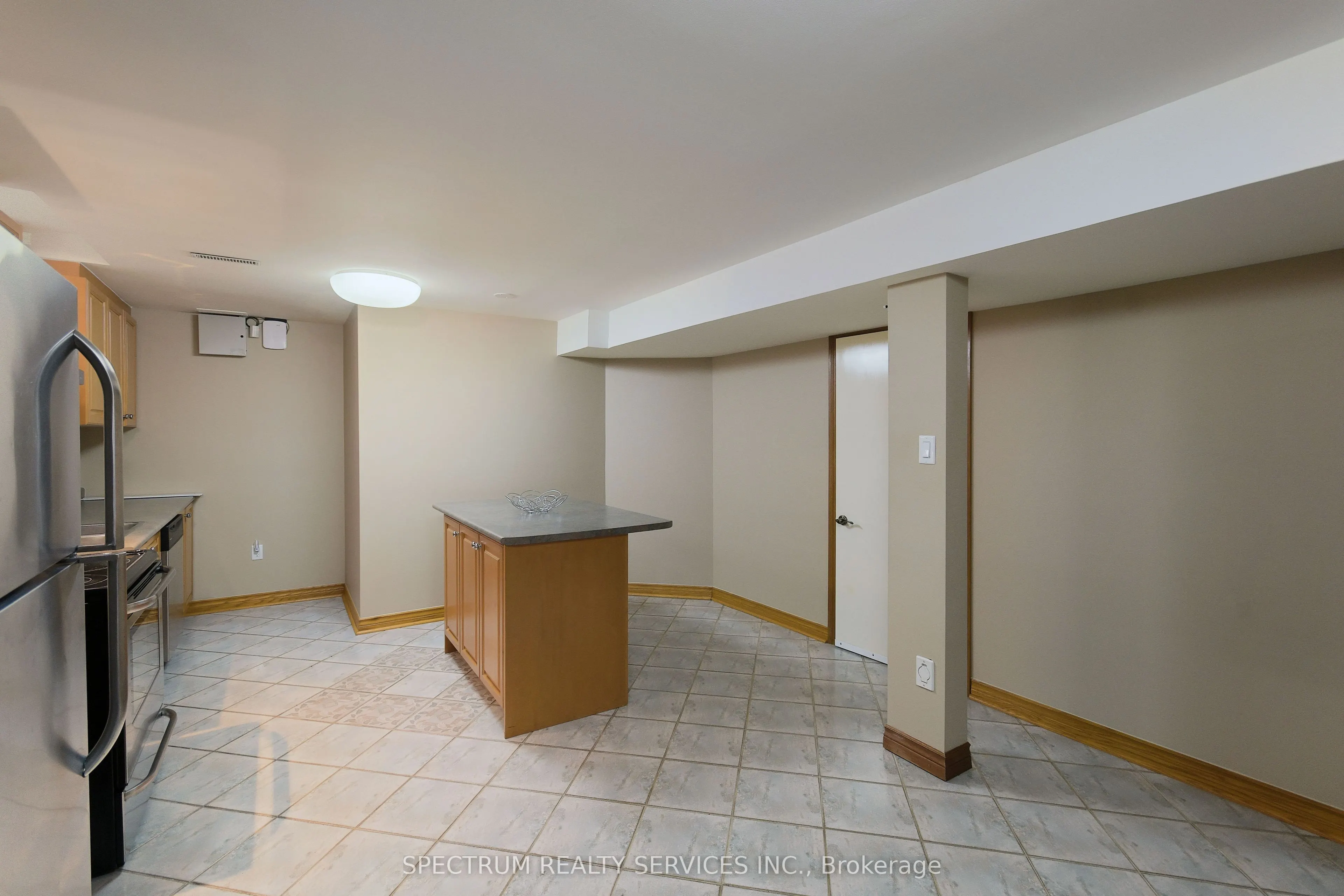 8432 Martin Grove Road, #Bsmt