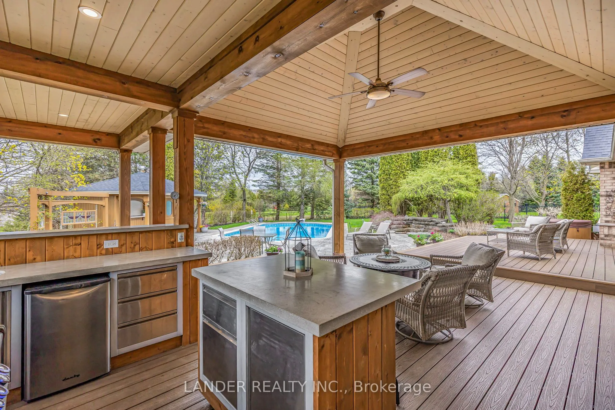 100 Colonel Wayling Boulevard