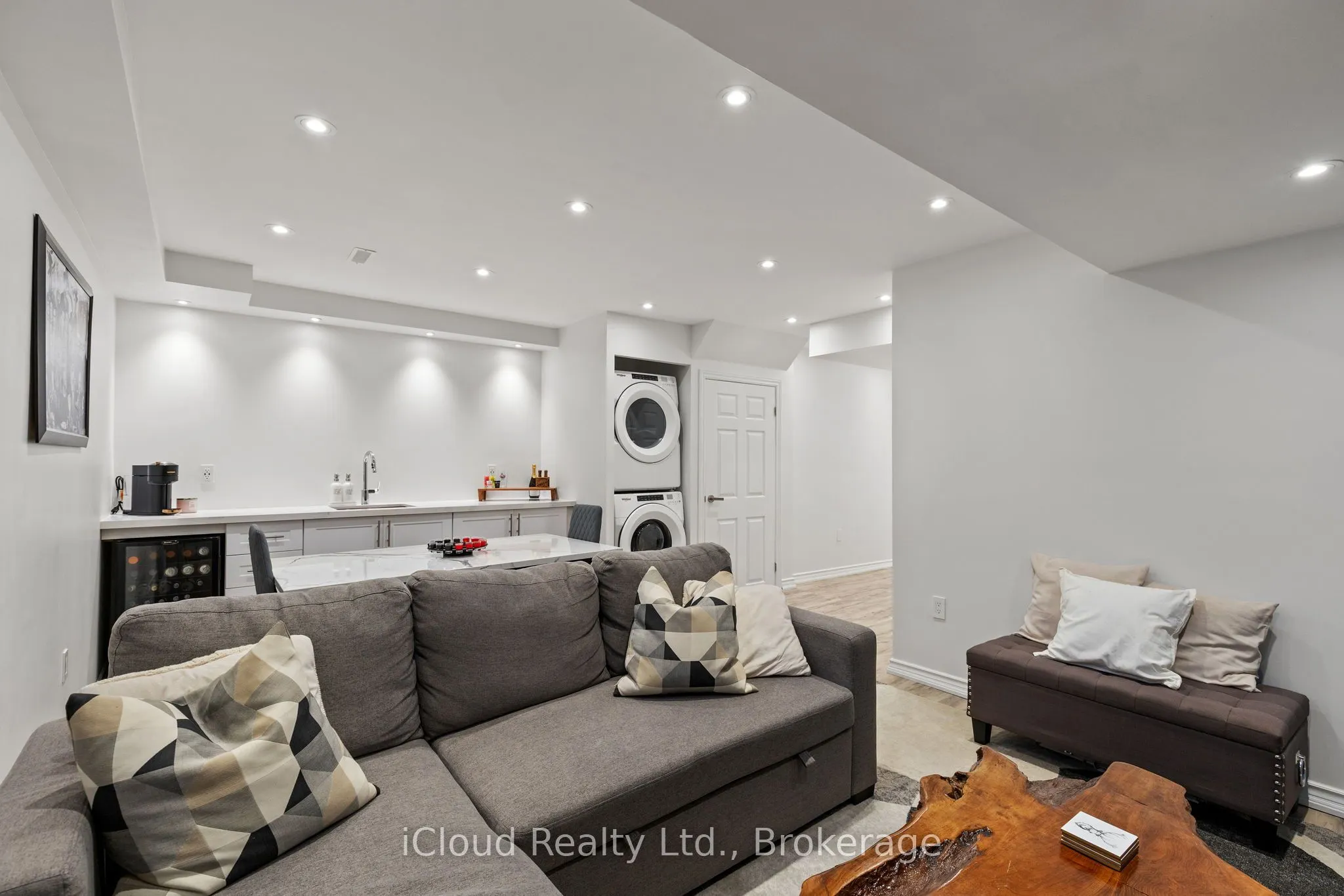 36 Clifford Crescent
