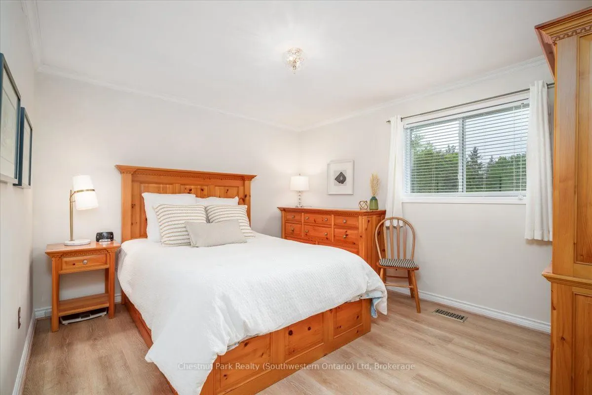 31 Sunset Street