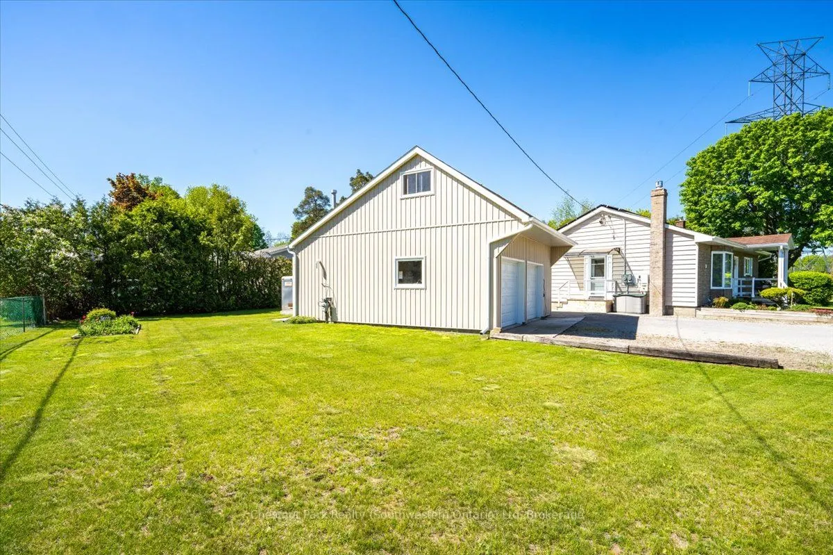 31 Sunset Street