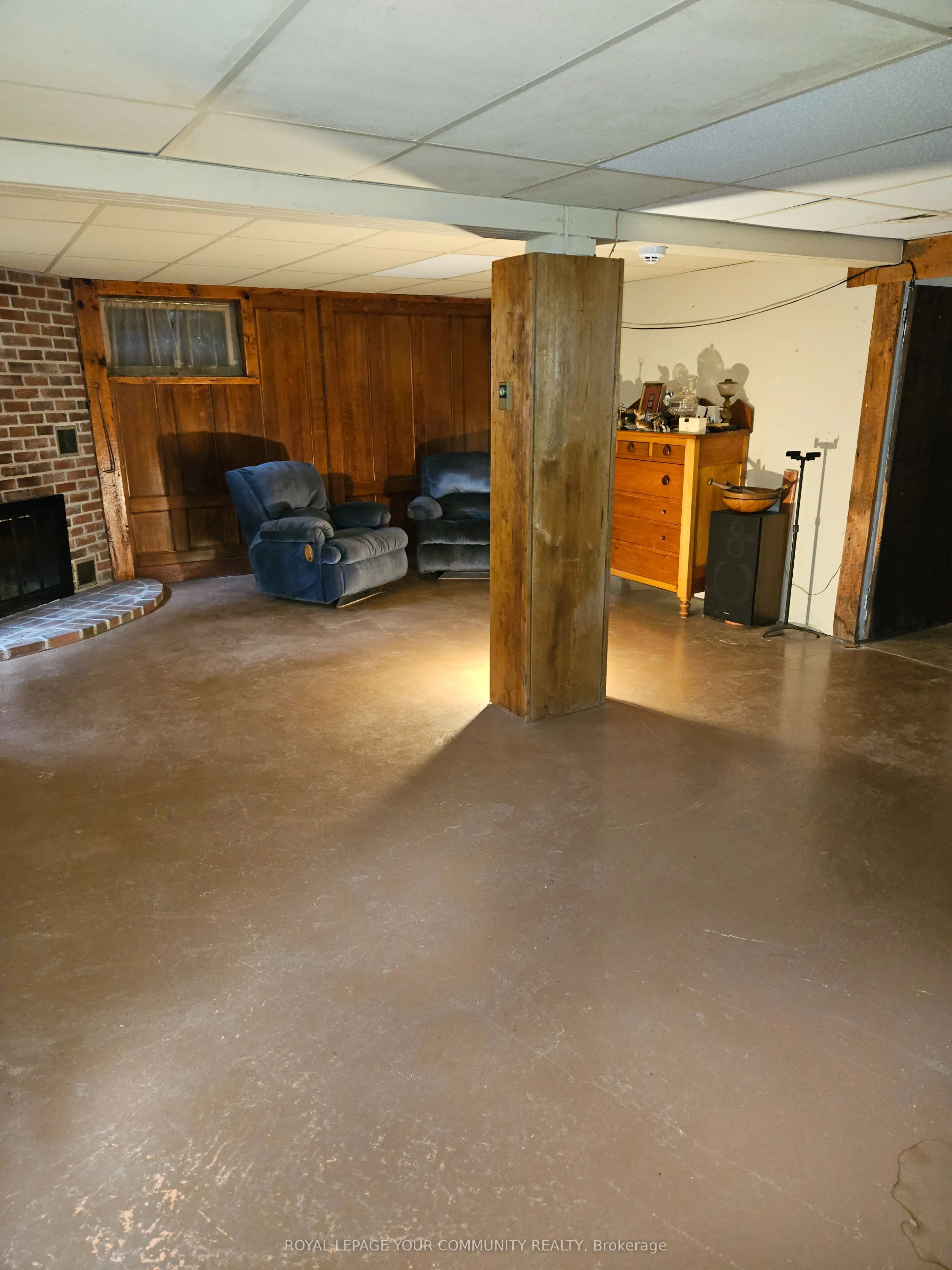 11419 Bathurst Street