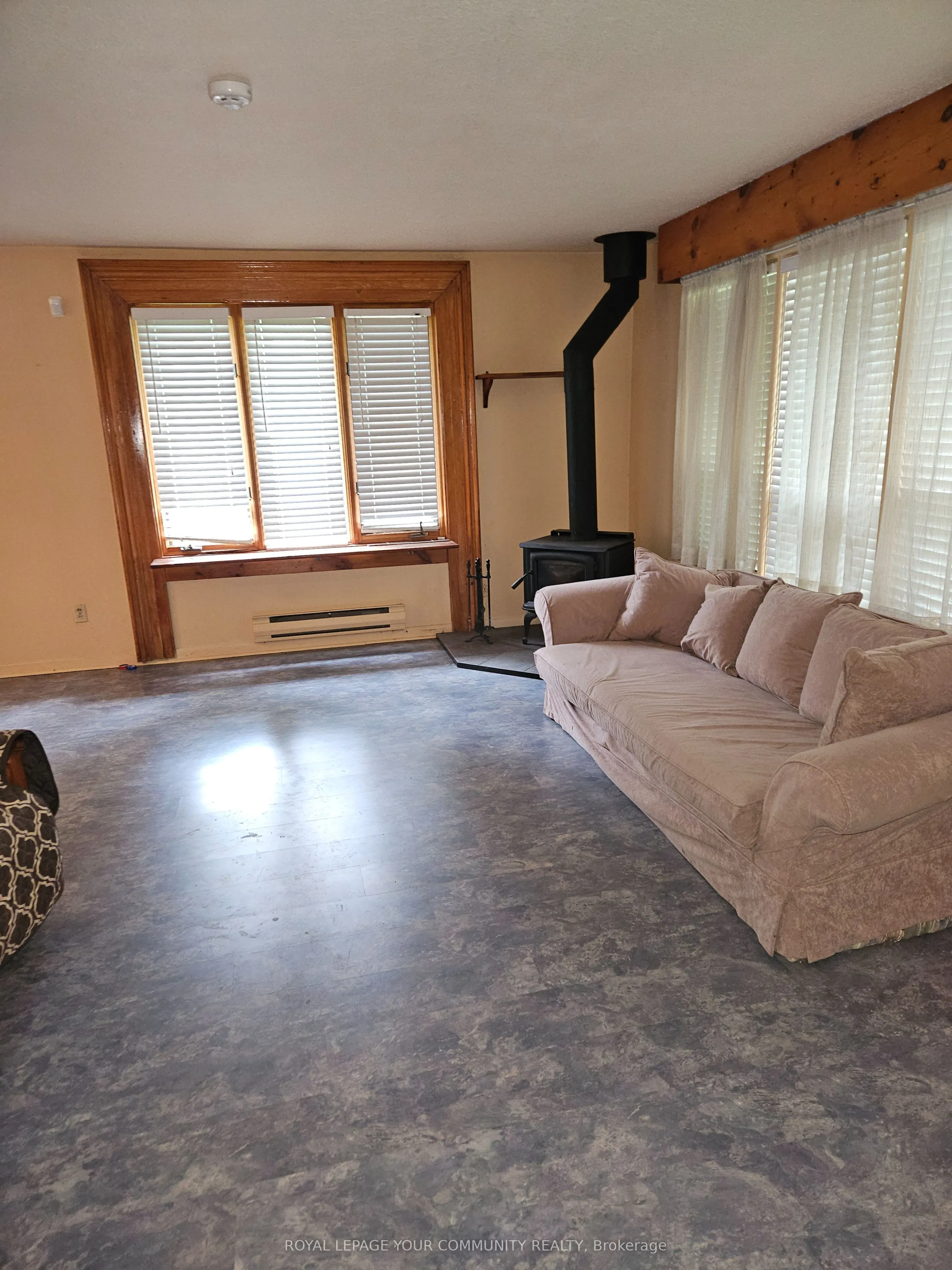 11419 Bathurst Street