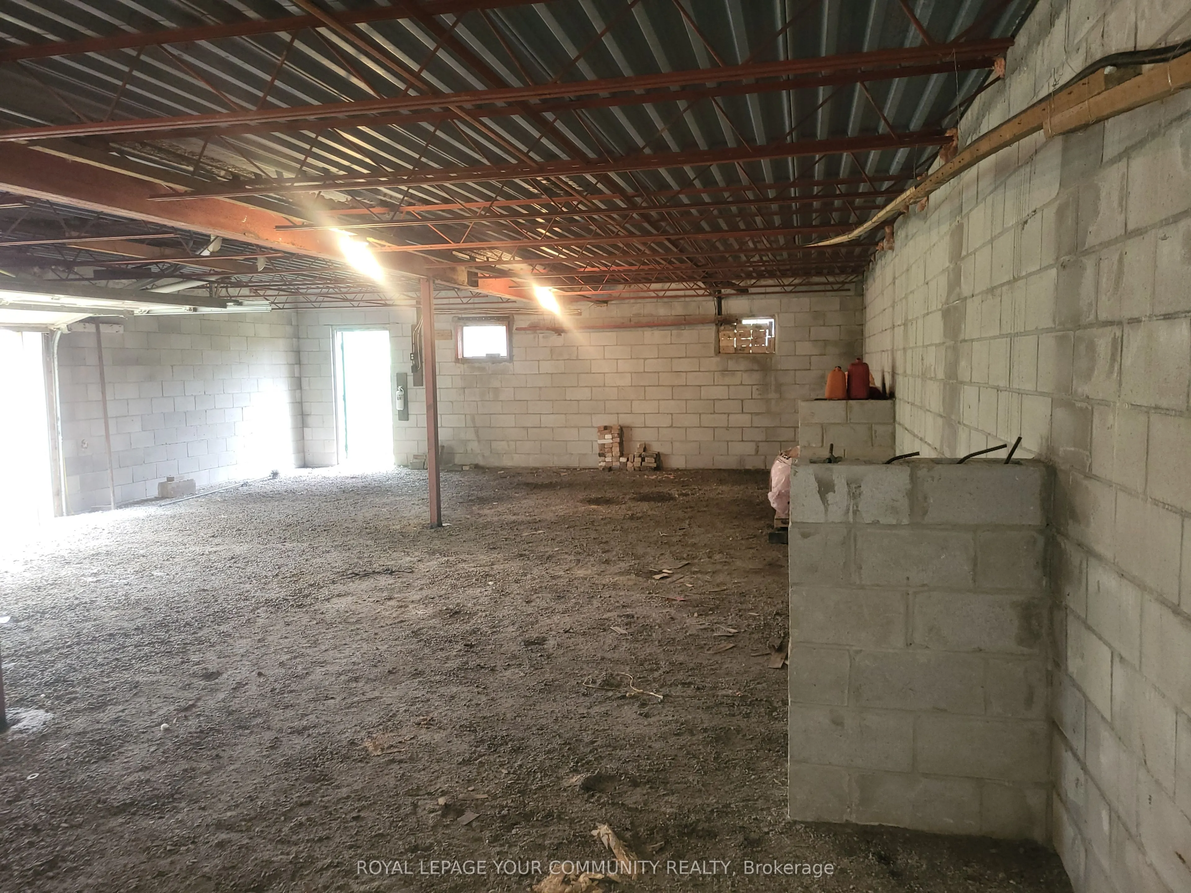 11419 Bathurst Street