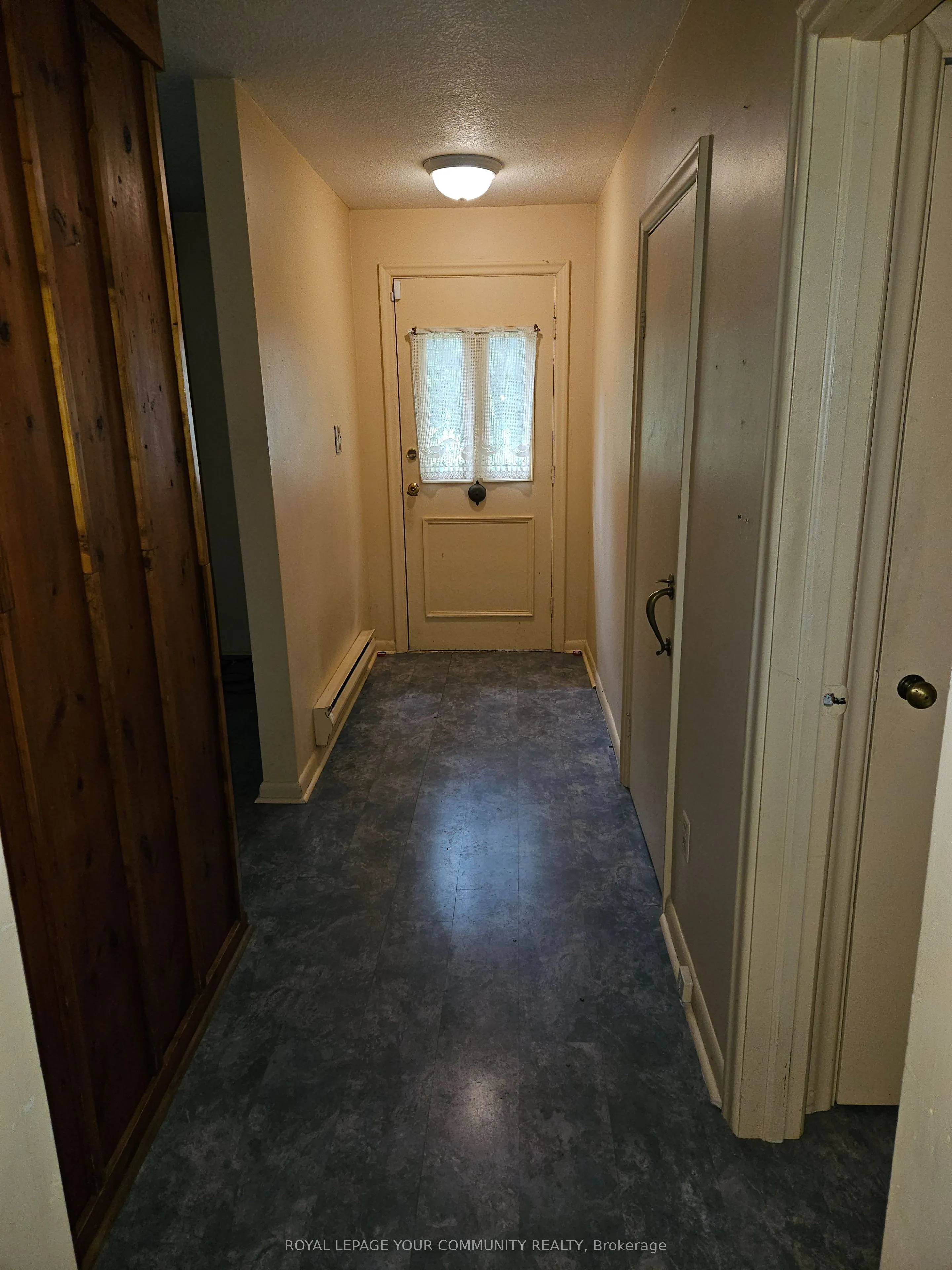11419 Bathurst Street