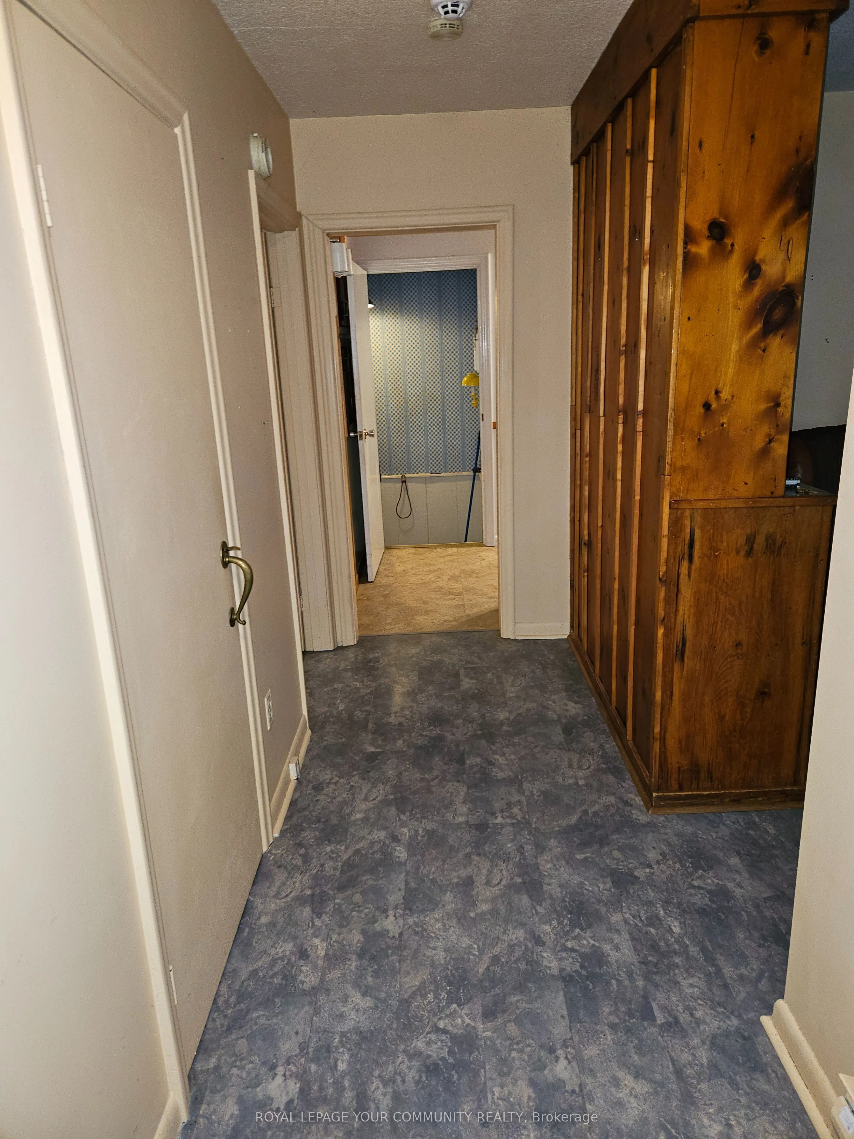 11419 Bathurst Street