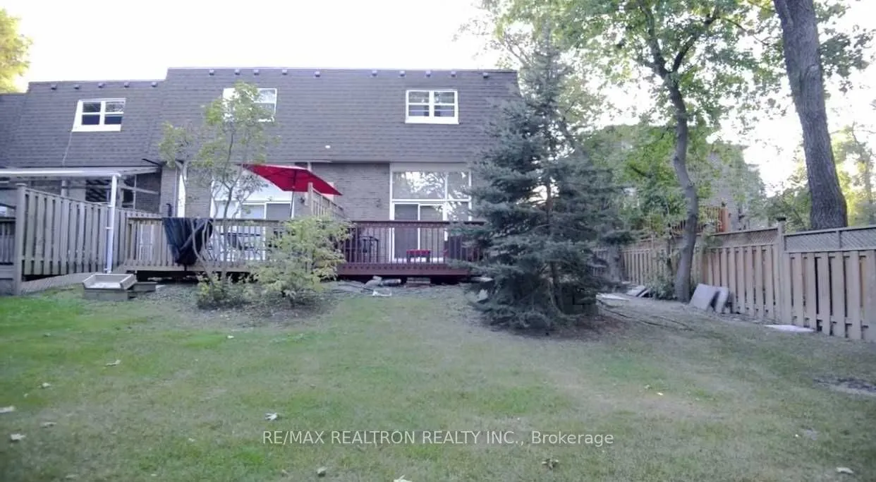 115 Henderson Avenue, #7