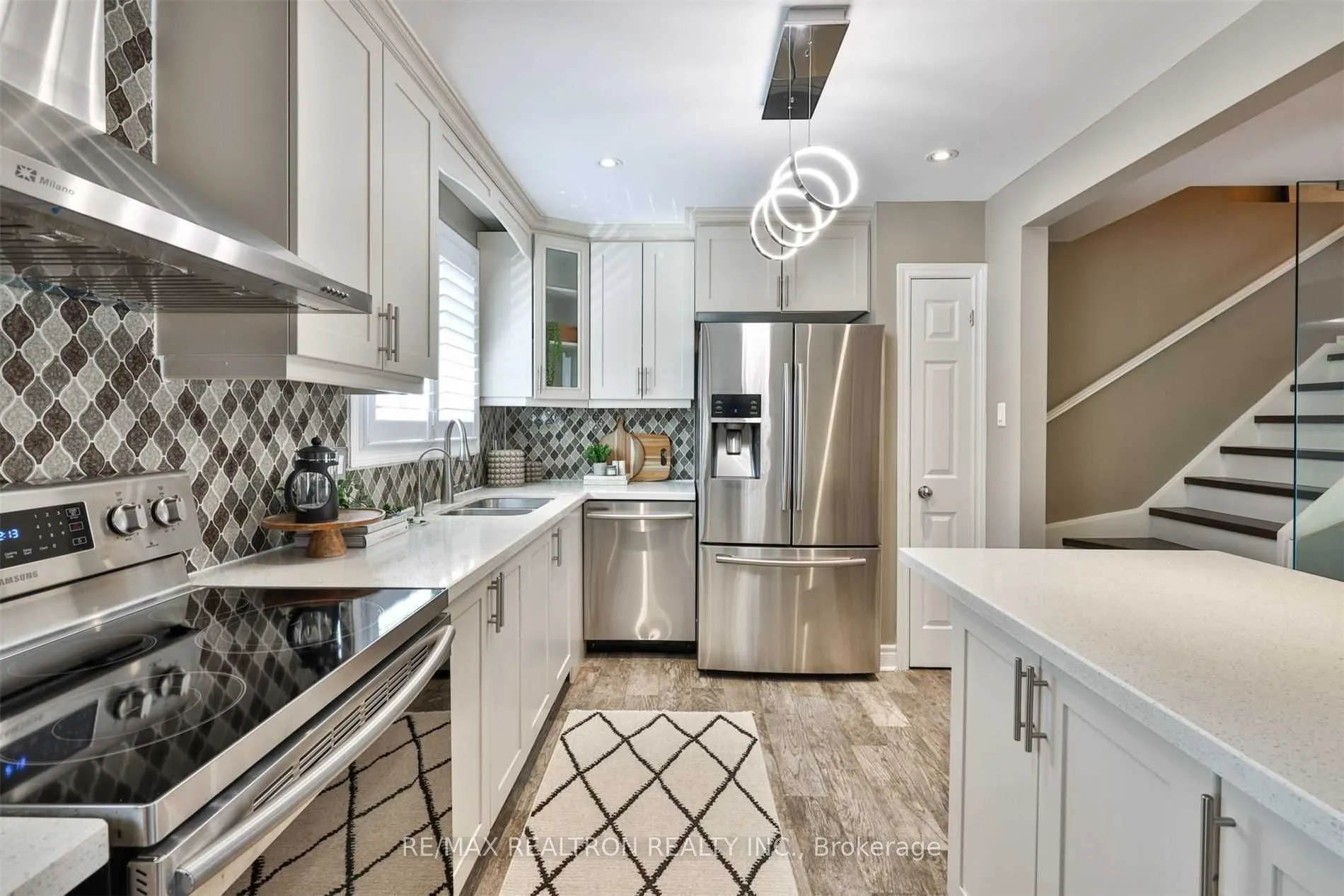 115 Henderson Avenue, #7