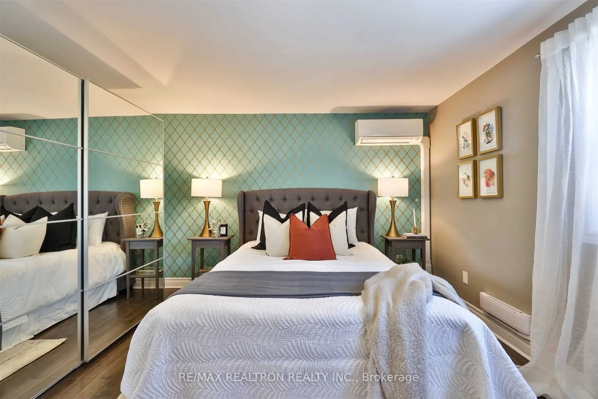 115 Henderson Avenue, #7