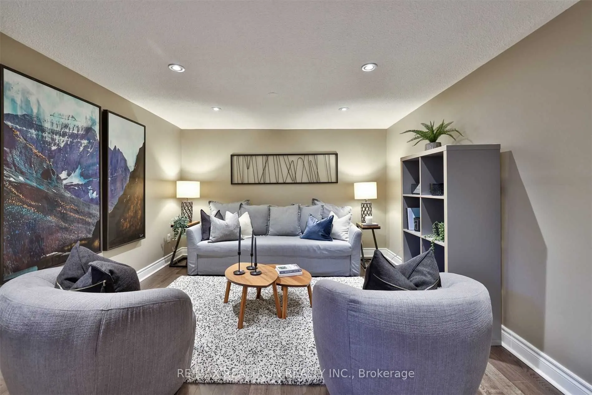 115 Henderson Avenue, #7