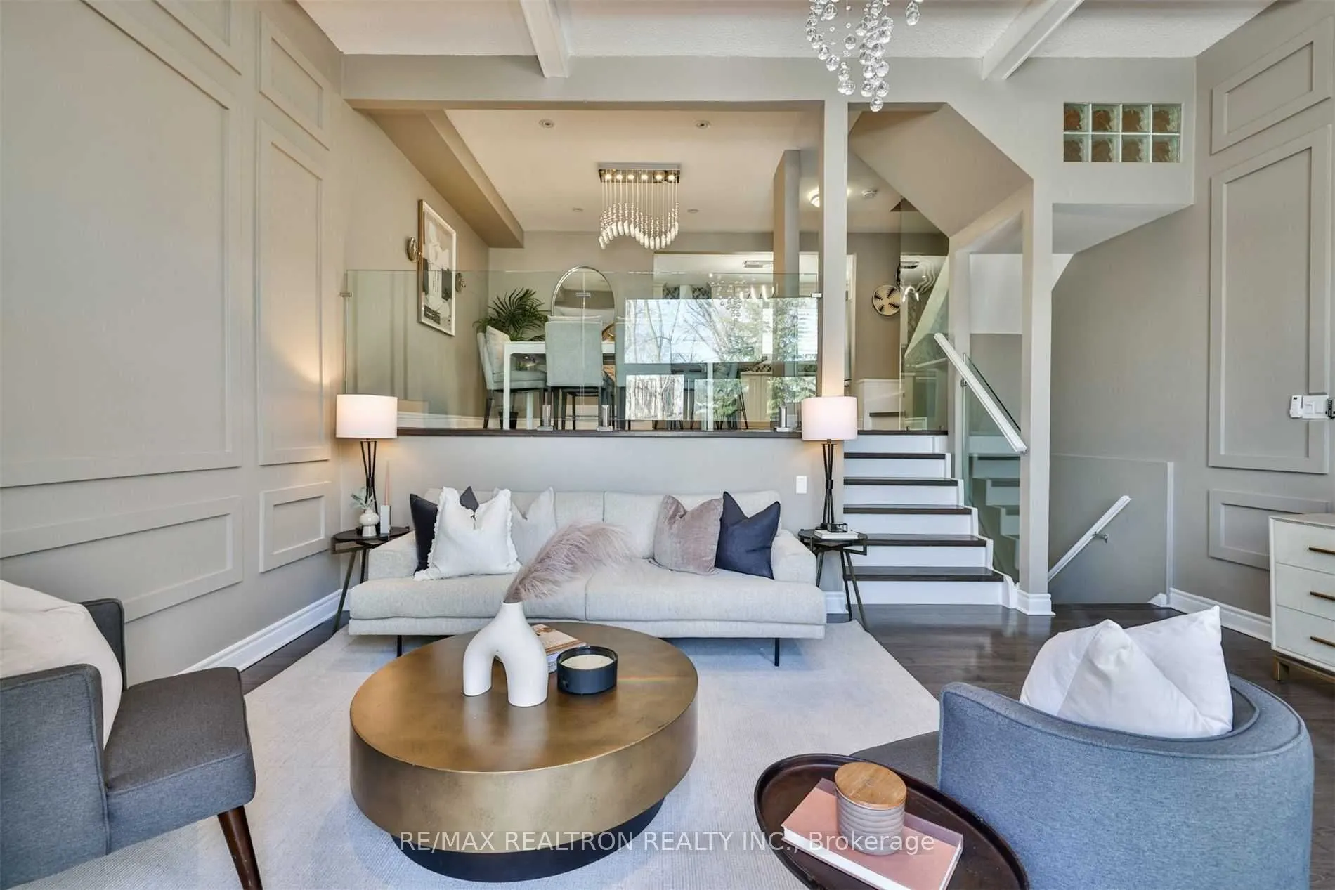 115 Henderson Avenue, #7