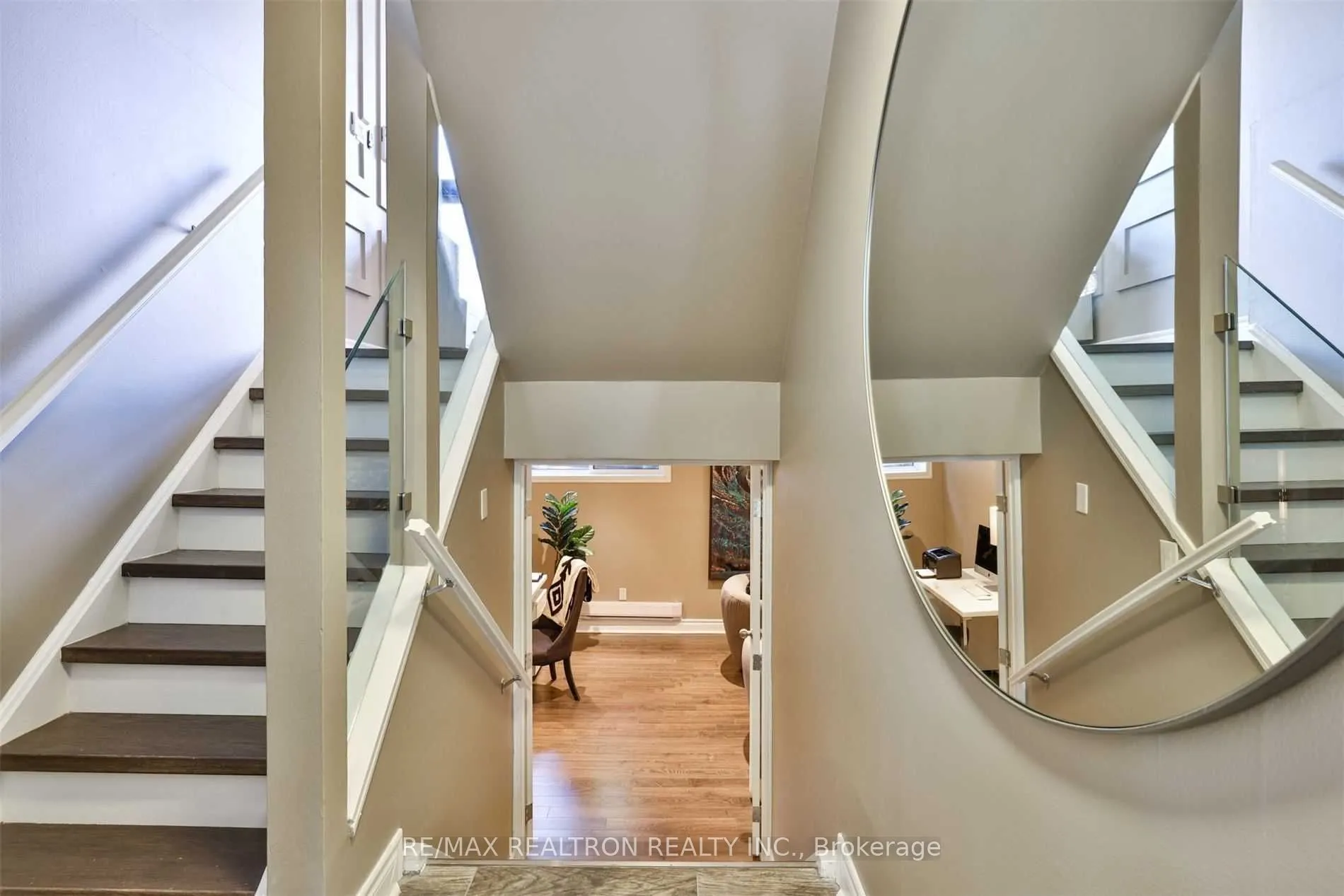 115 Henderson Avenue, #7
