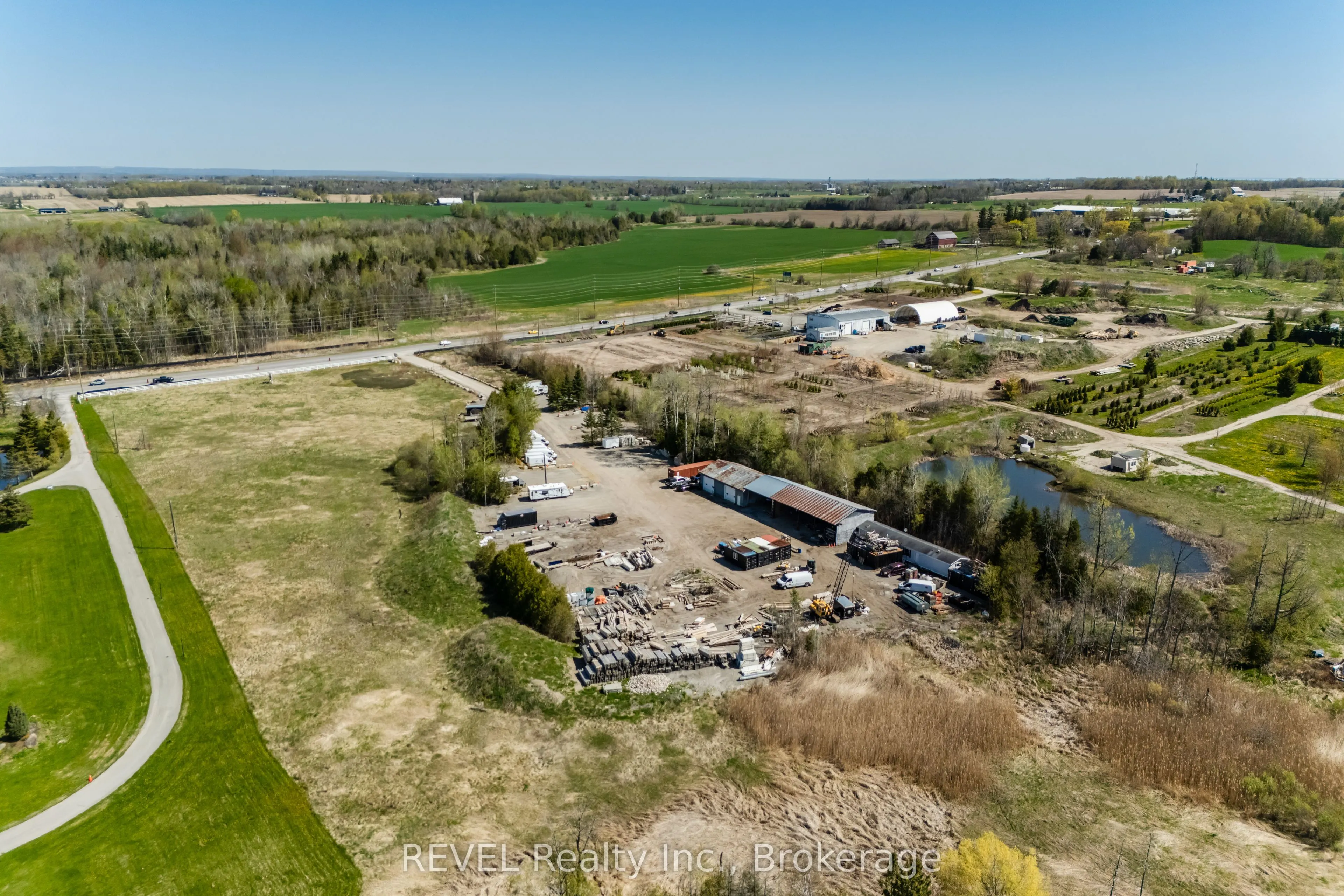2513 Innisfil Beach Road