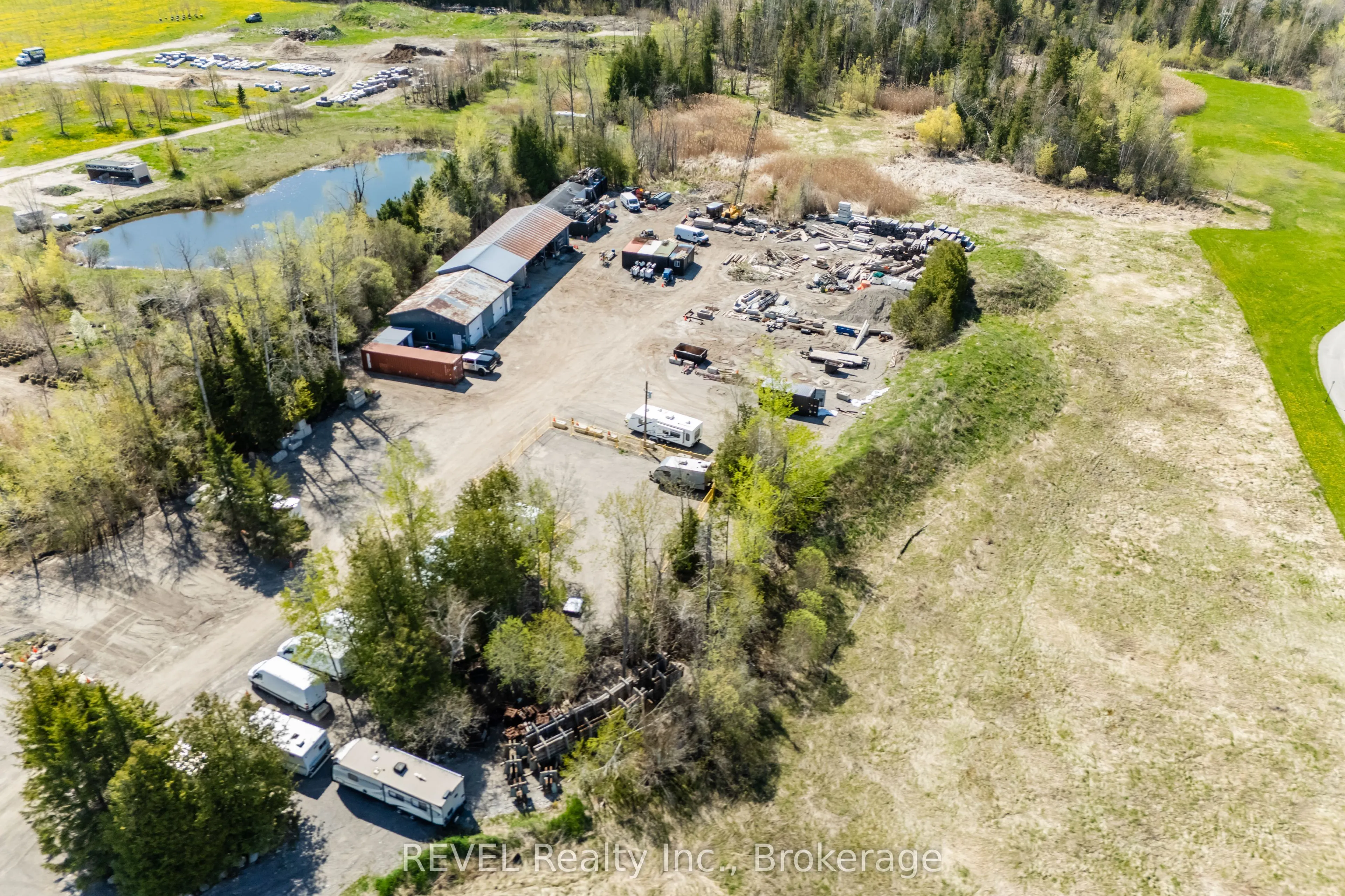 2513 Innisfil Beach Road