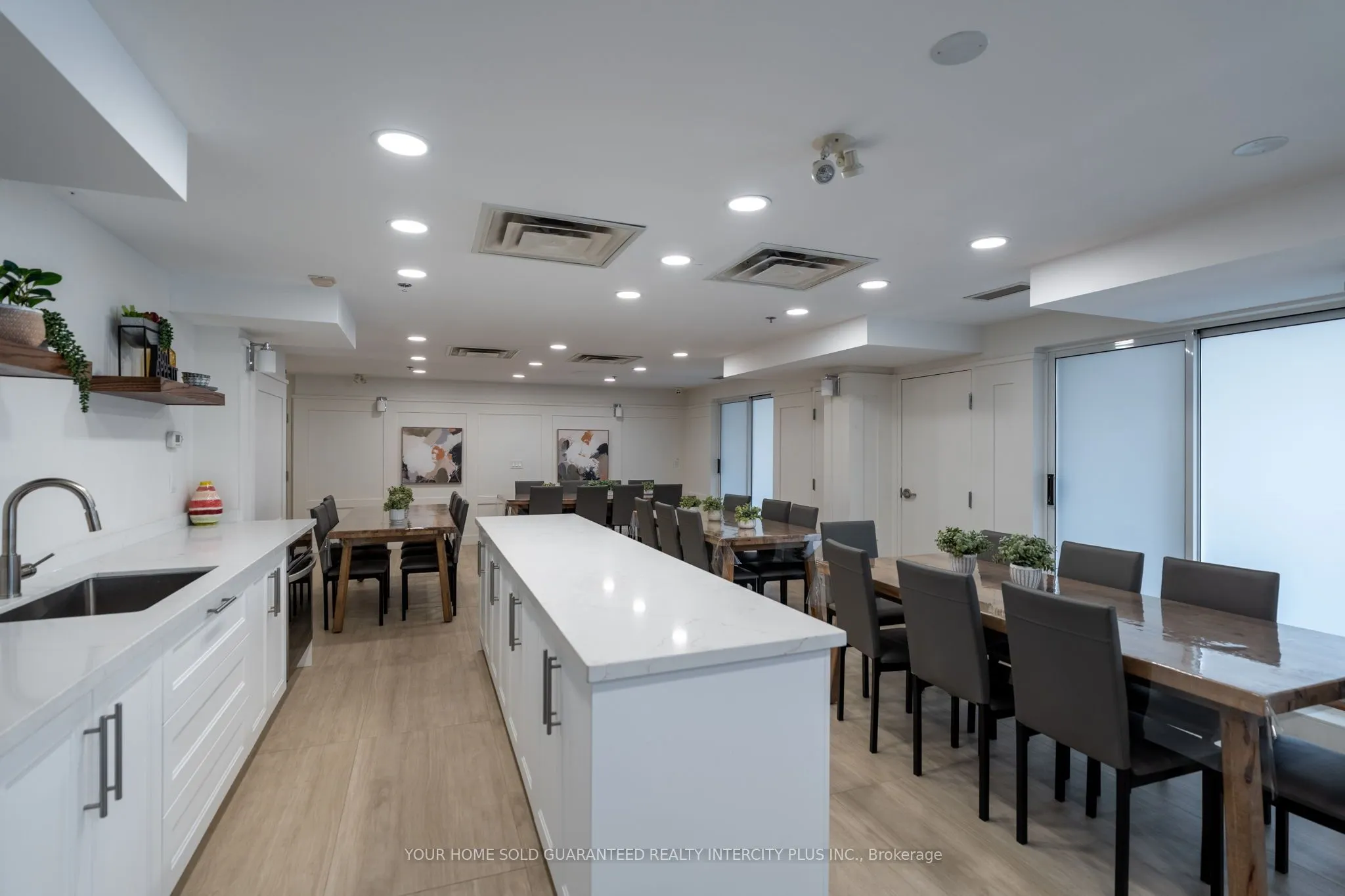 8026 Kipling Avenue, #509