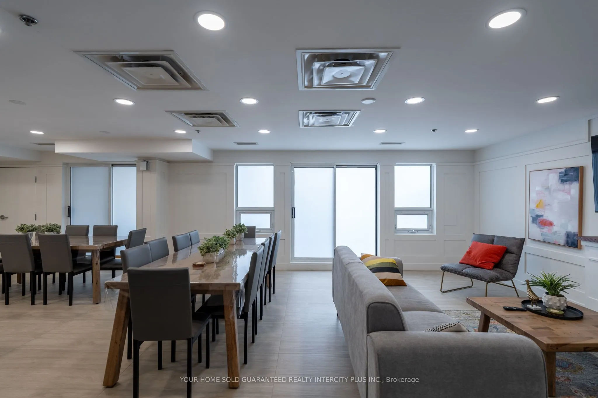 8026 Kipling Avenue, #509