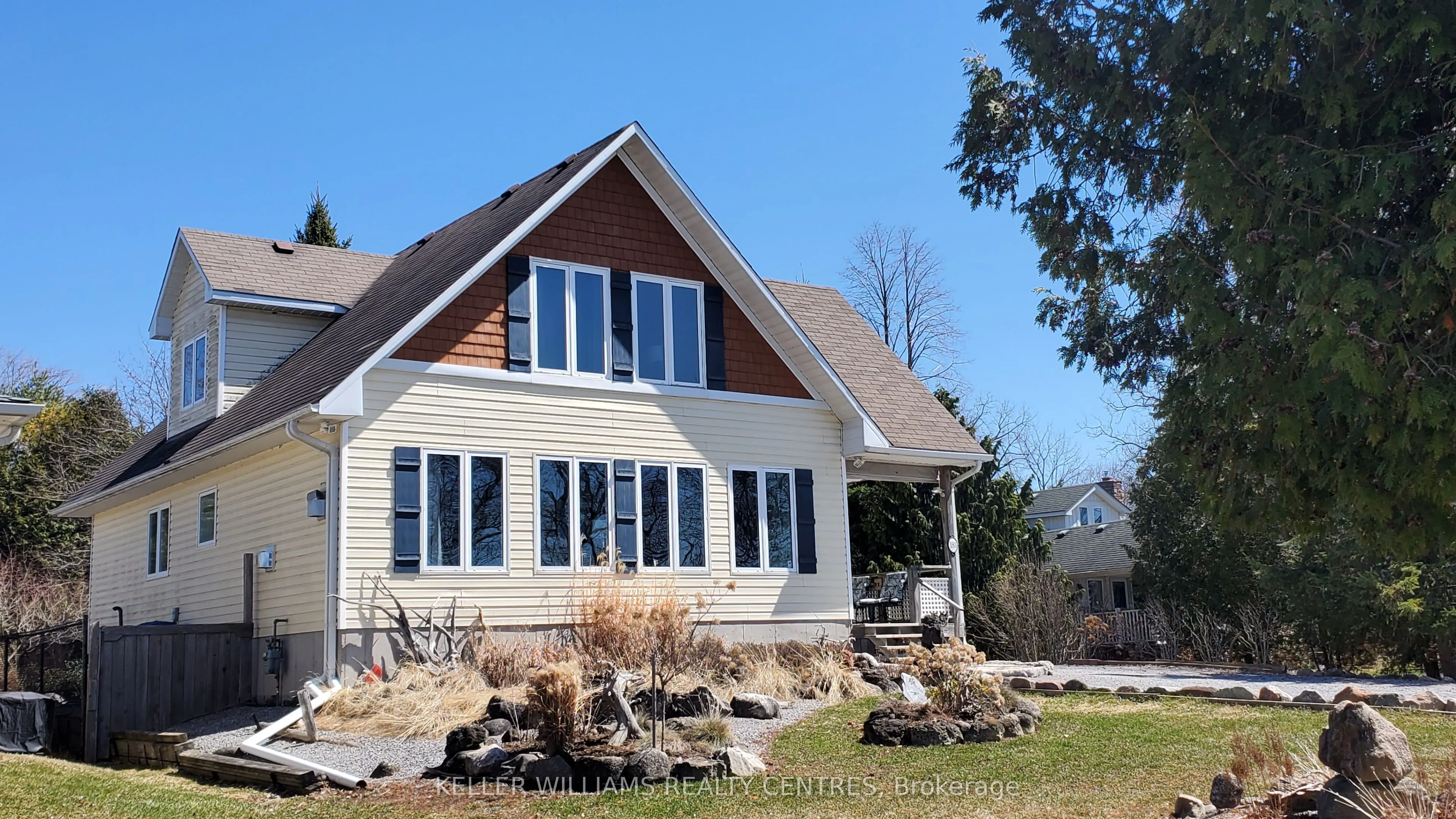 183 Lake Drive N