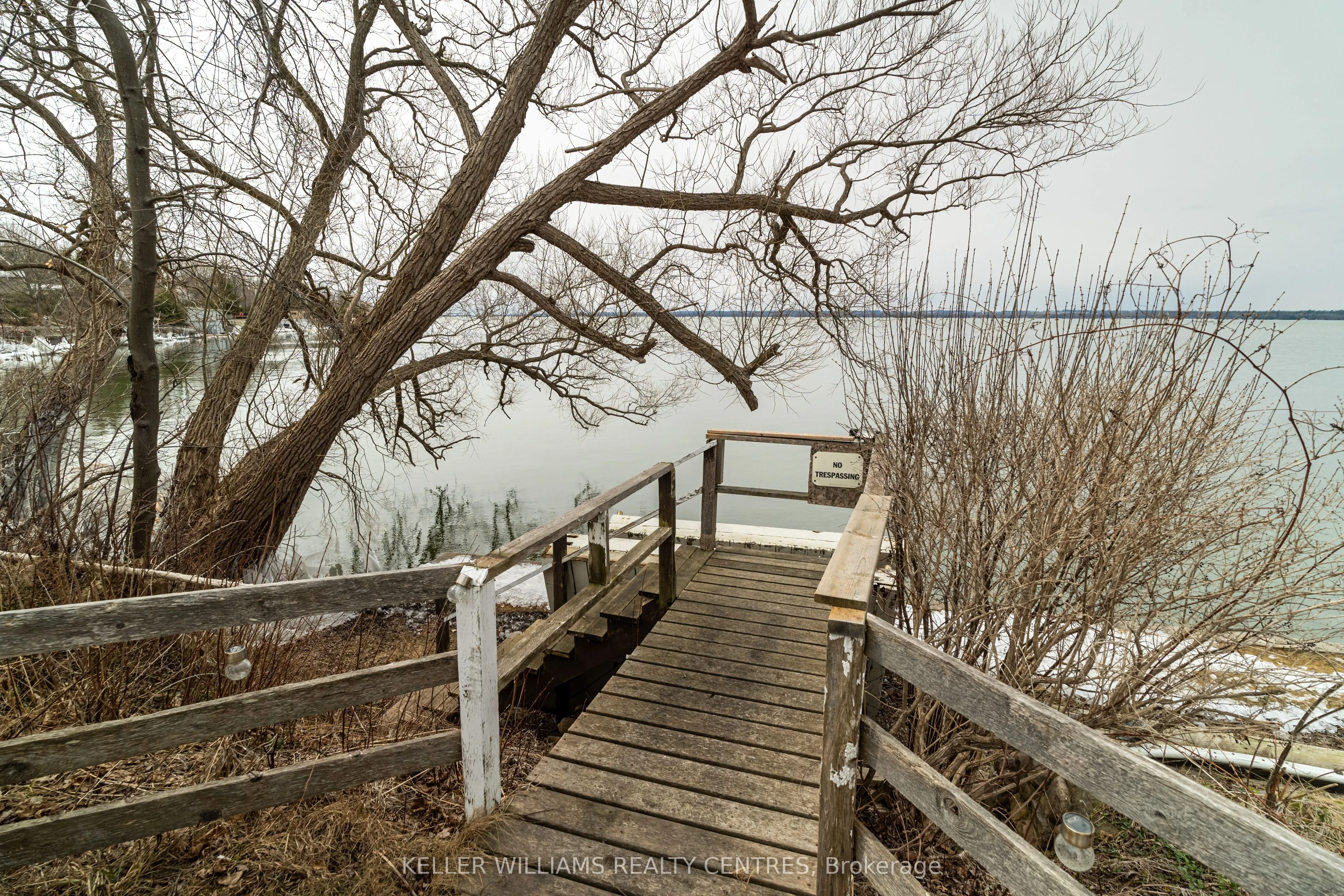 183 Lake Drive N
