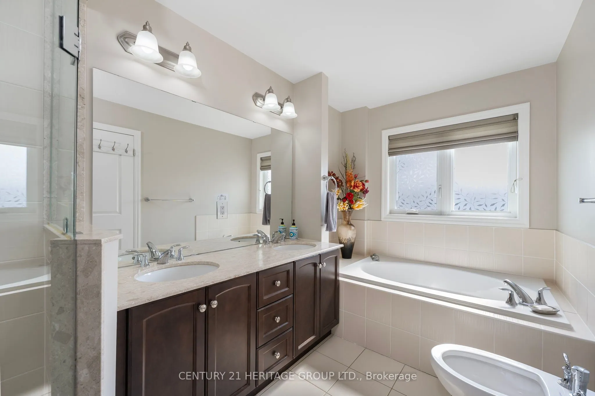 45 Robert Berry Crescent