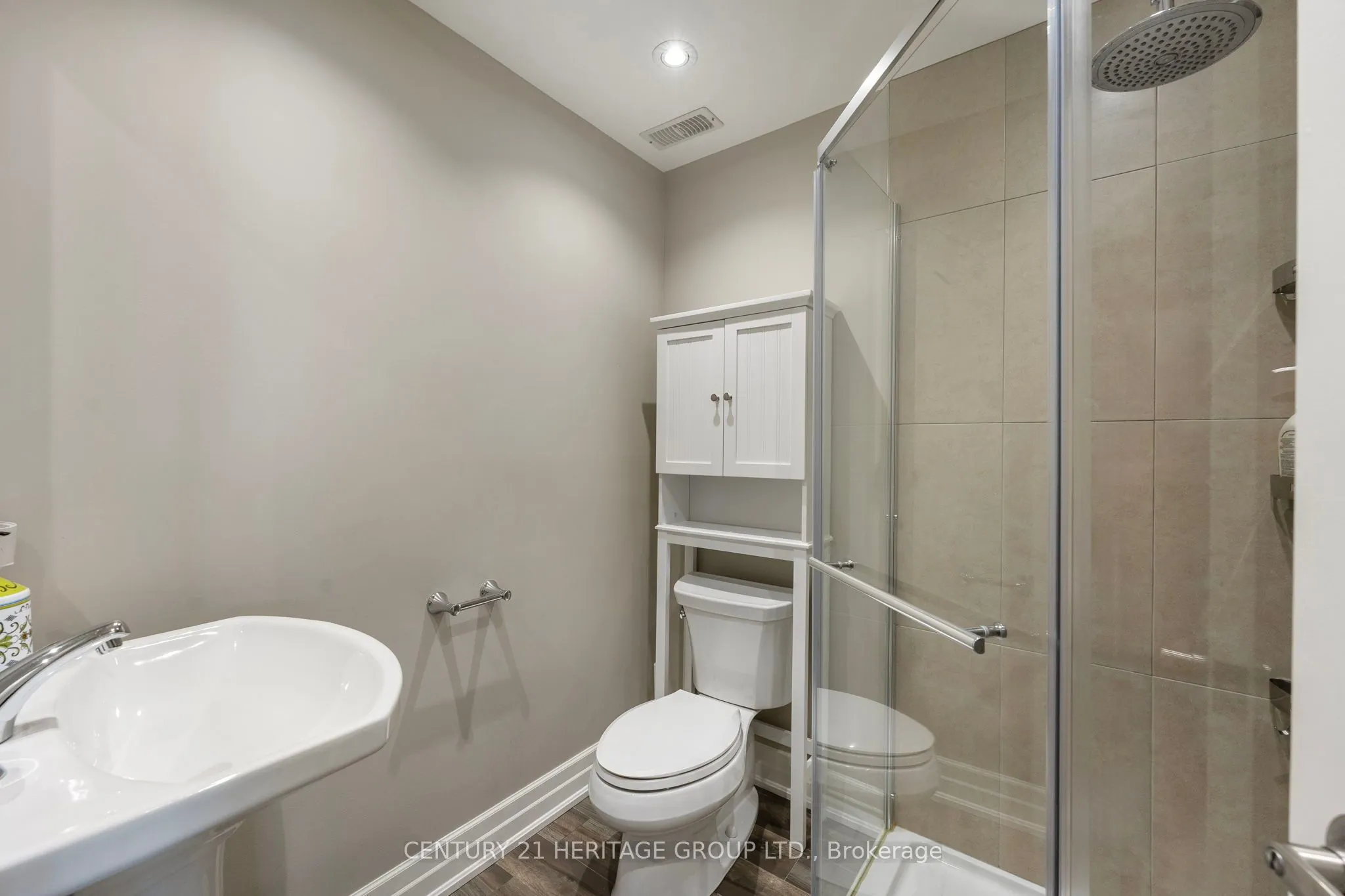 45 Robert Berry Crescent