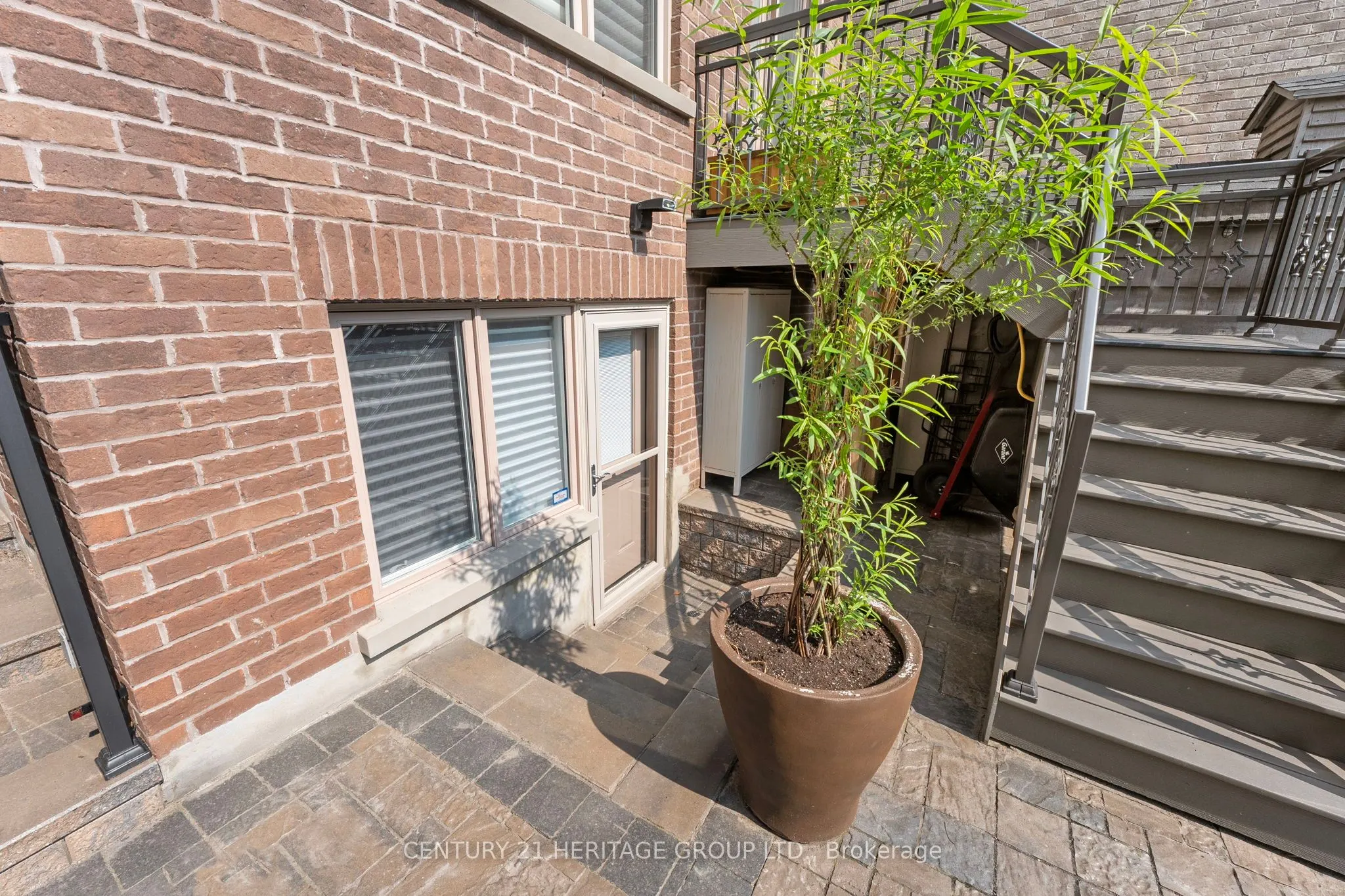 45 Robert Berry Crescent