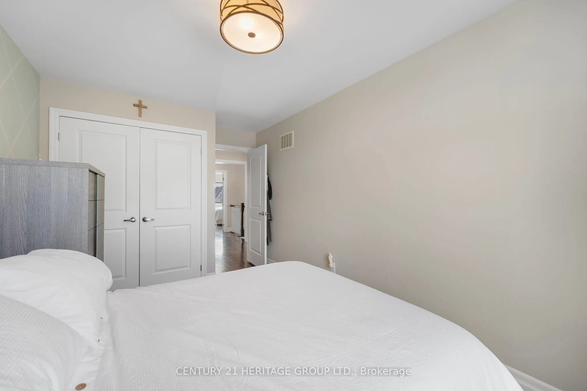 45 Robert Berry Crescent