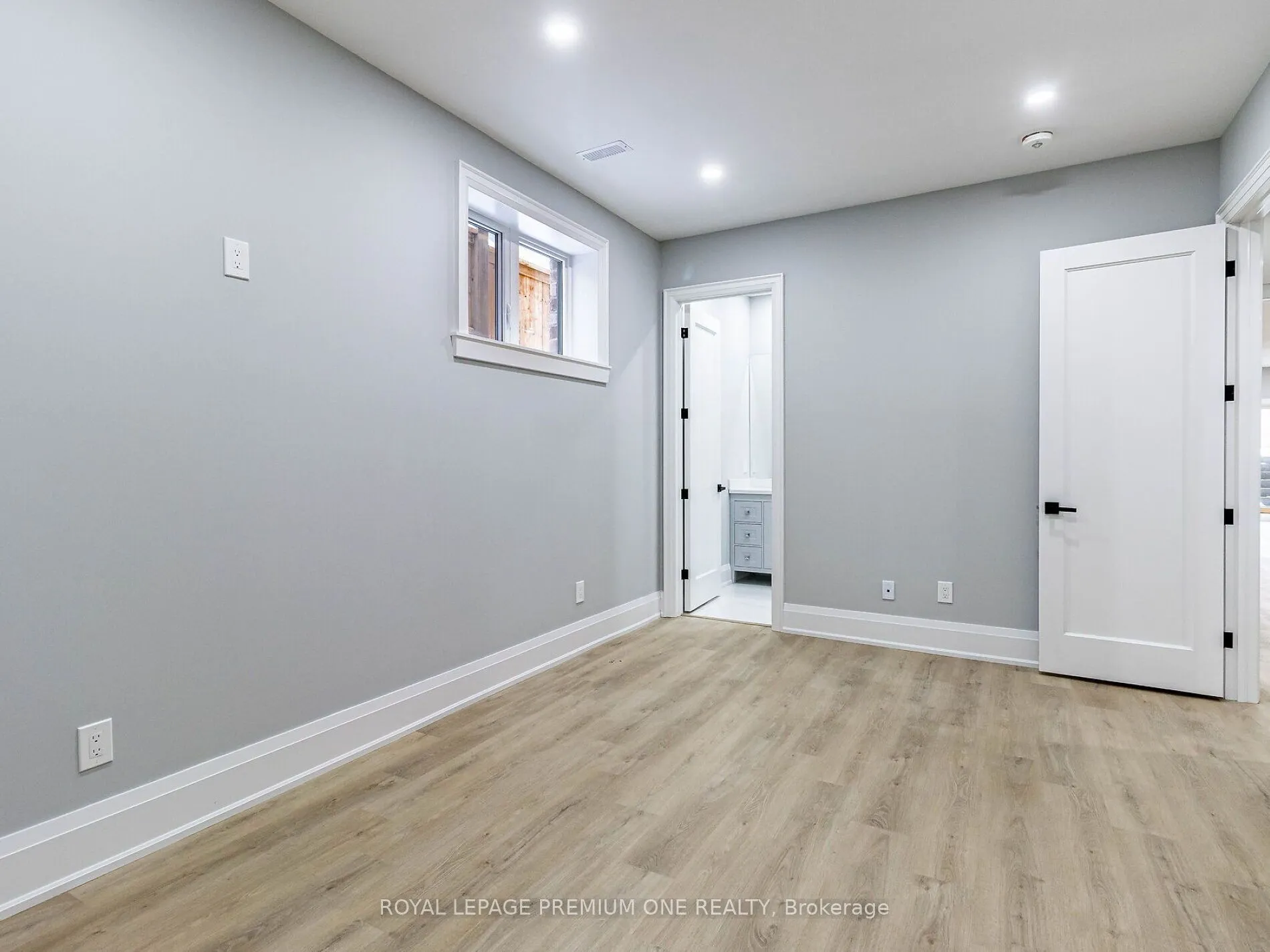 225 Sunnybrae Avenue