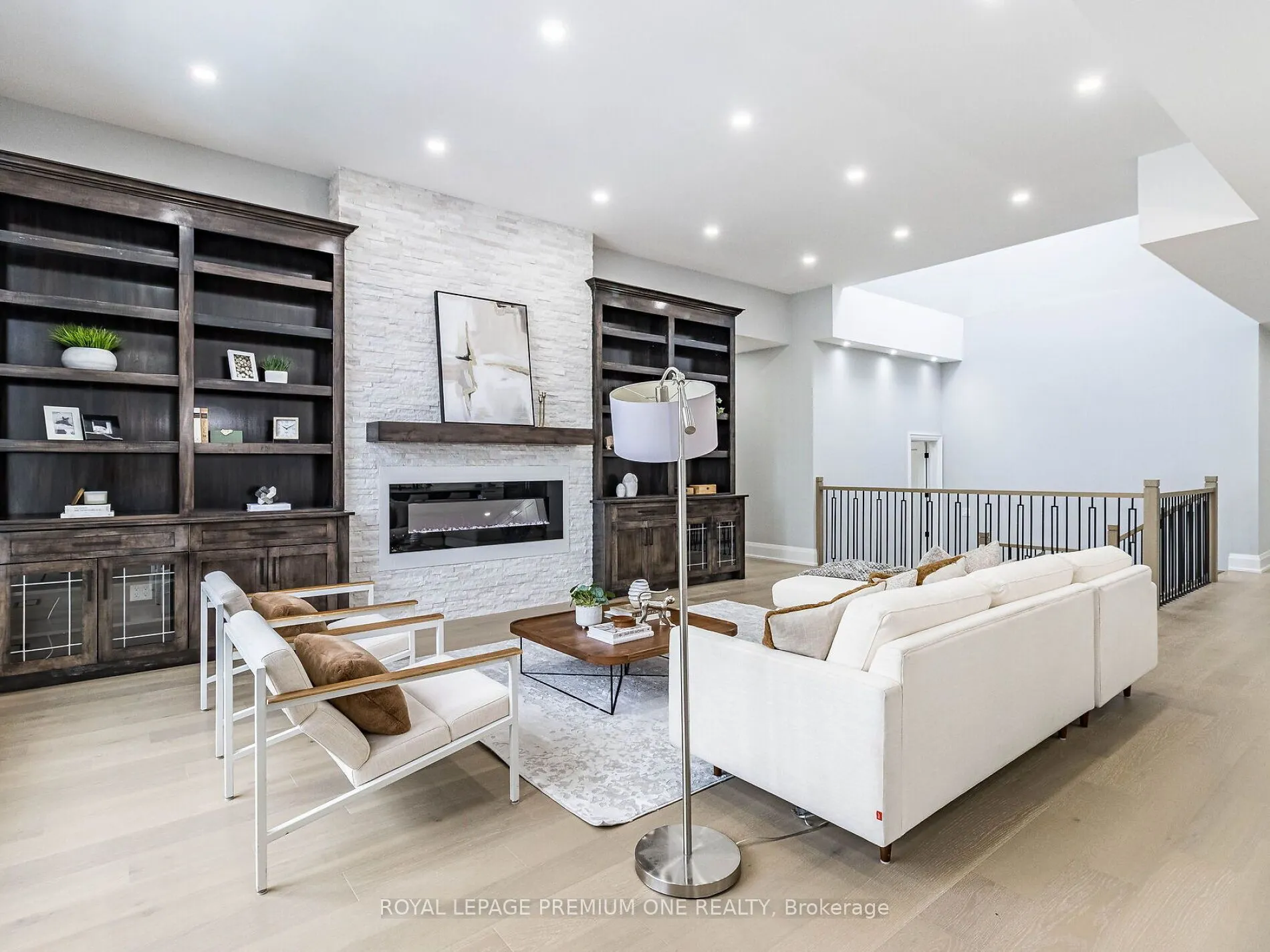 225 Sunnybrae Avenue