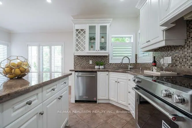 82 Naughton Drive